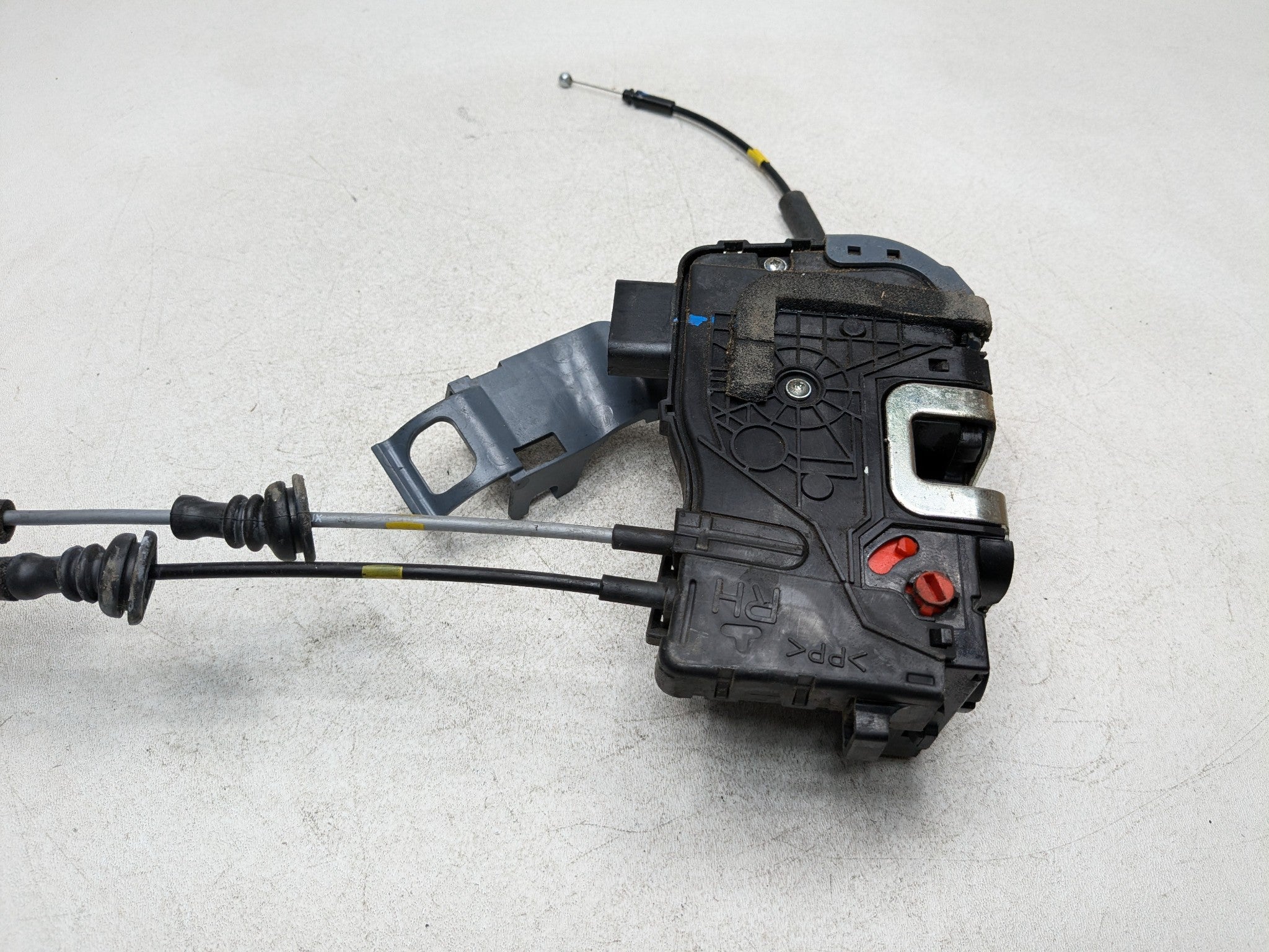 2011 - 2013 HYUNDAI SONATA OEM DOOR LOCK LATCH RELEASE ACTUATOR REAR RIGHT SIDE