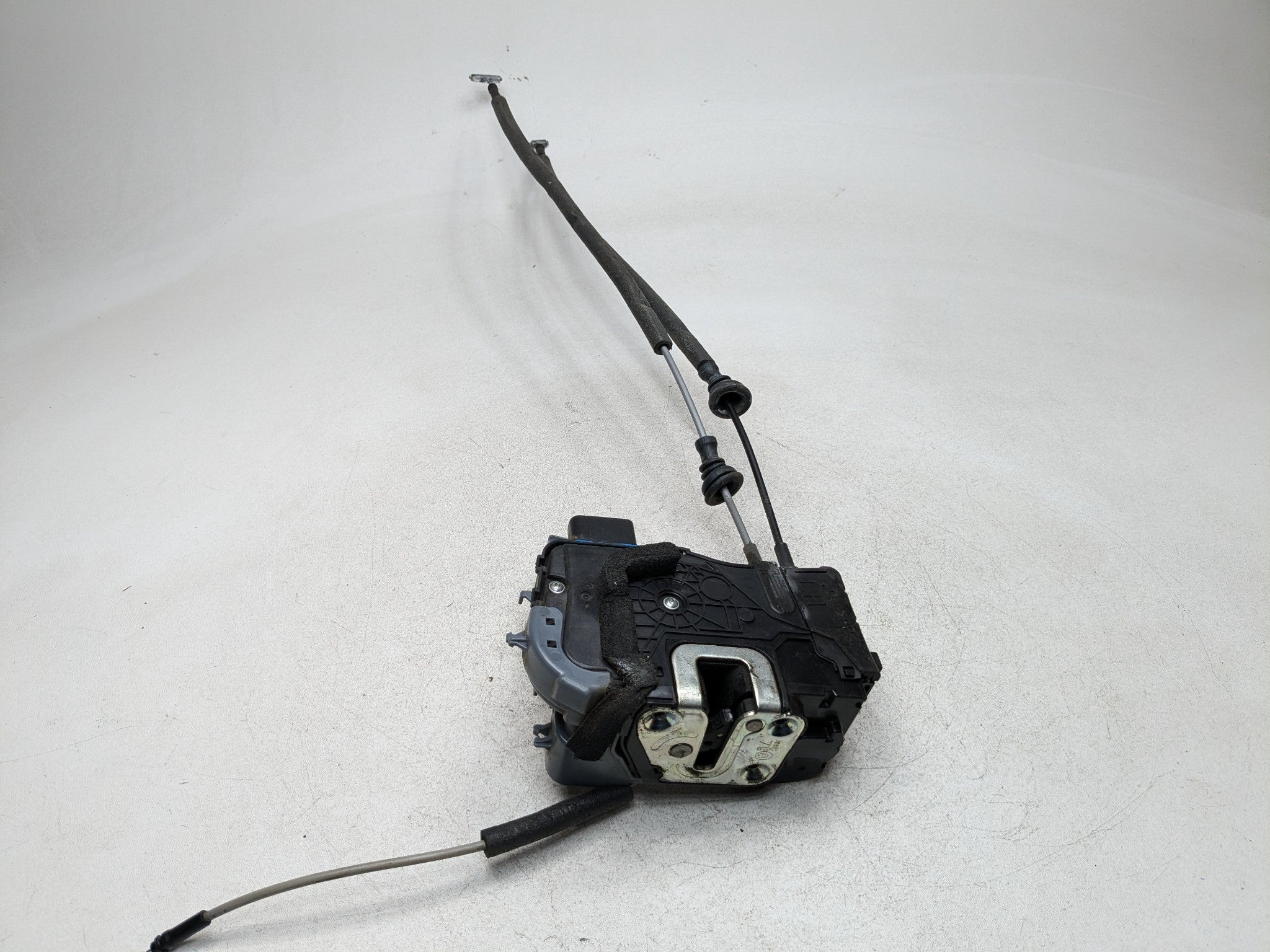 2011 - 2013 HYUNDAI SONATA OEM DOOR LOCK LATCH RELEASE ACTUATOR FRONT LEFT SIDE