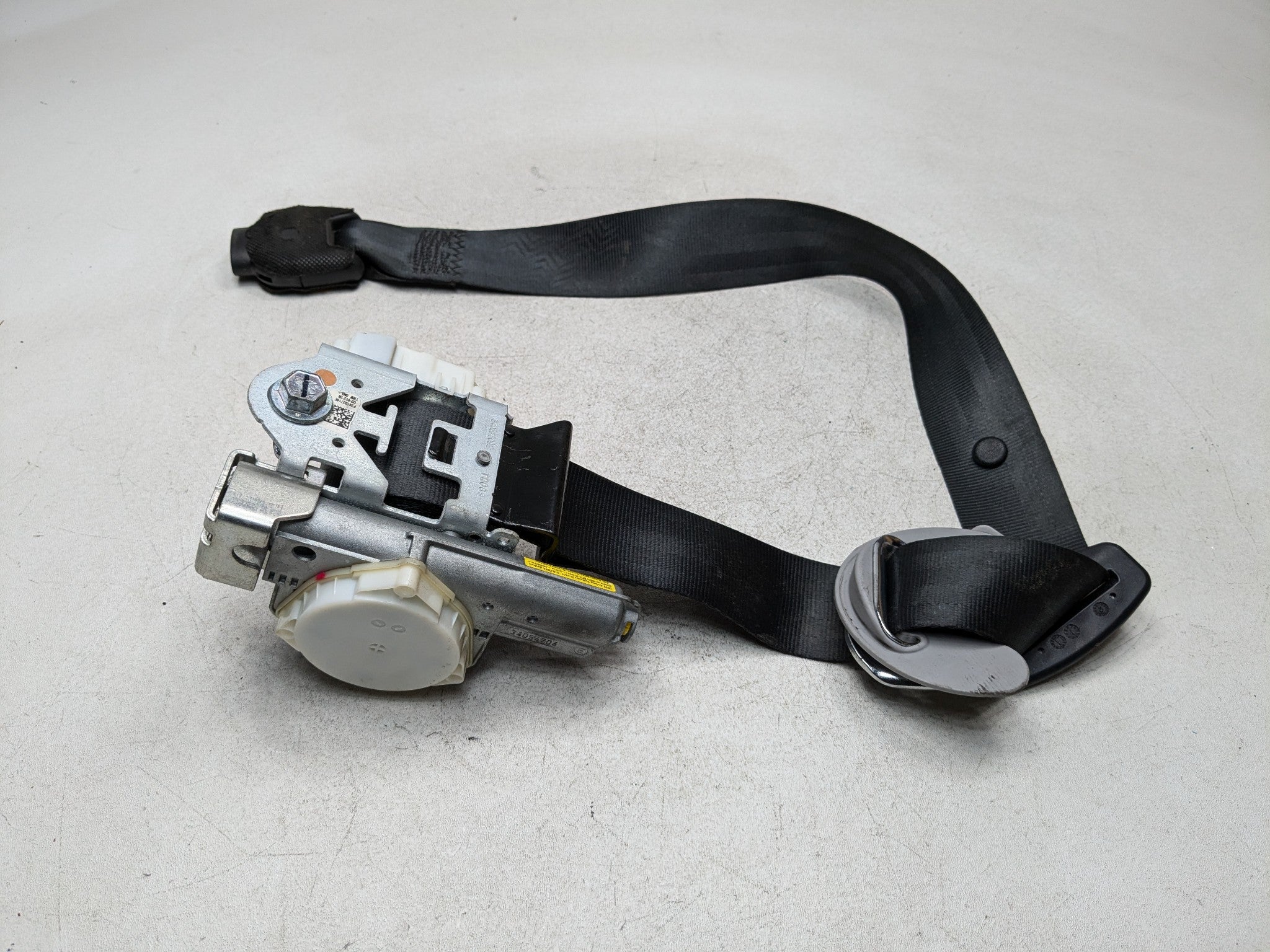 2011 - 2013 HYUNDAI SONATA OEM SEAT BELT RETRACTOR ASSEMBLY FRONT RIGHT SIDE