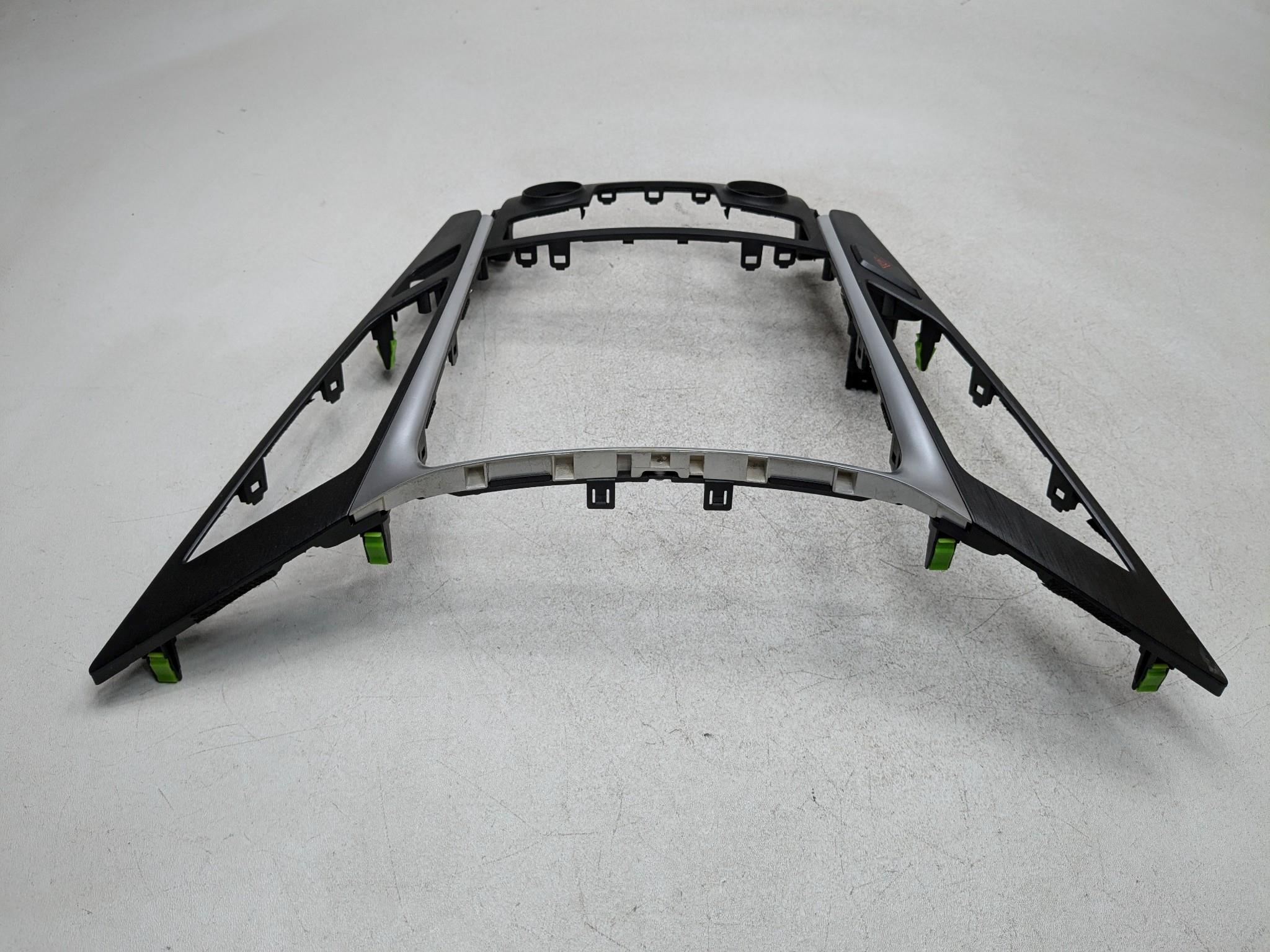 2011 - 2013 HYUNDAI SONATA OEM RADIO CLIMATE BEZEL CENTER DASH