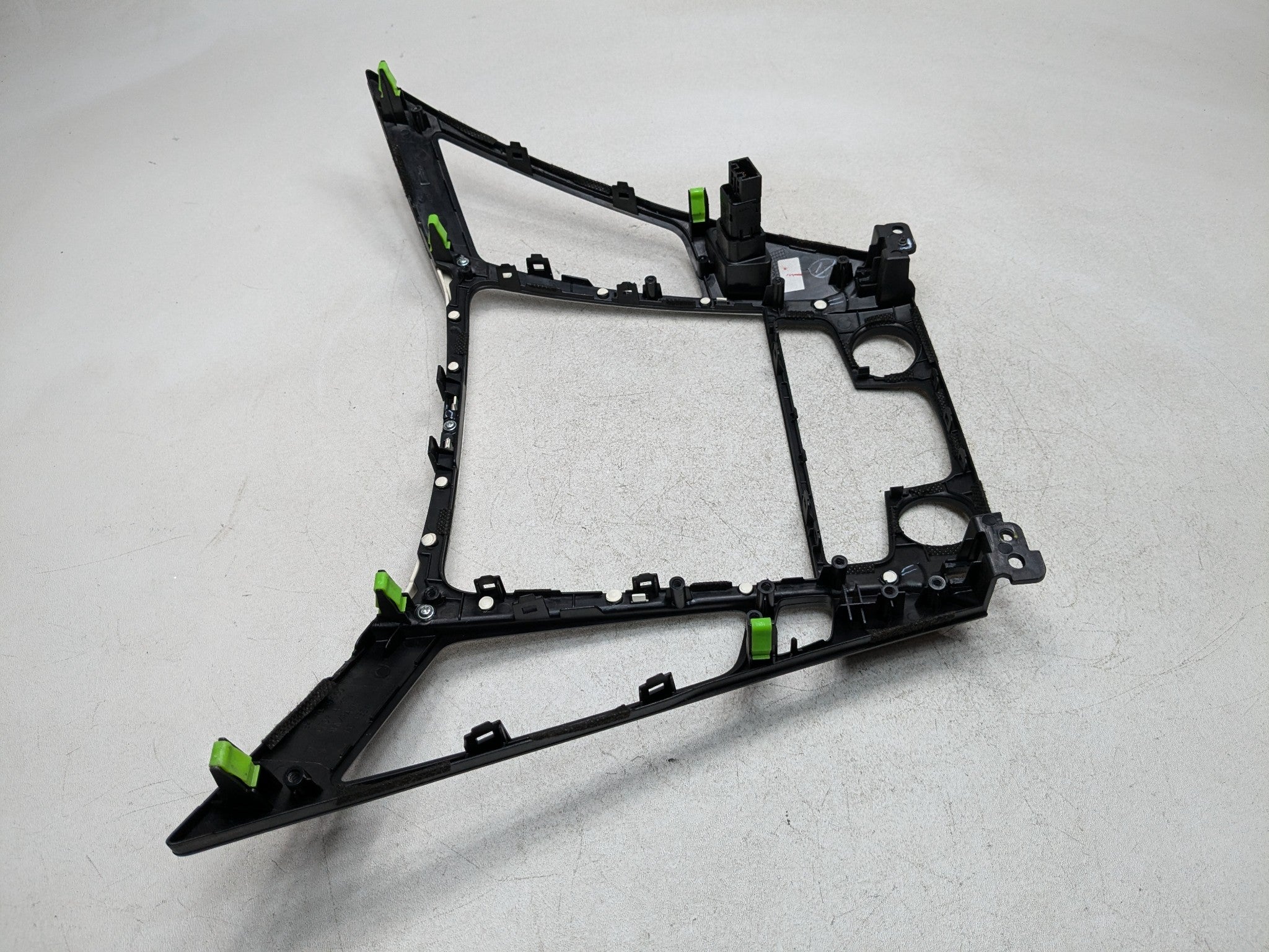 2011 - 2013 HYUNDAI SONATA OEM RADIO CLIMATE BEZEL CENTER DASH