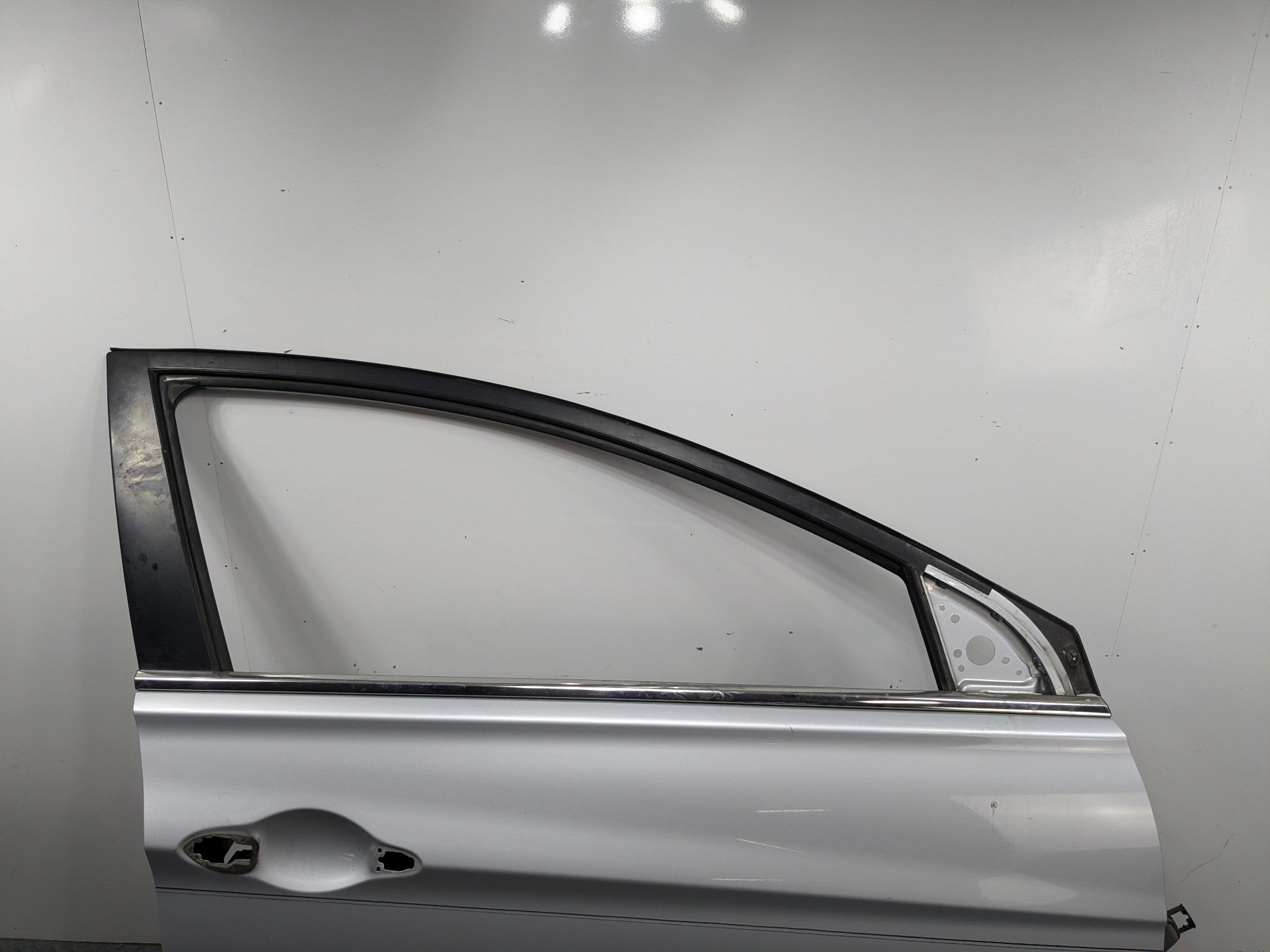 2011 - 2013 HYUNDAI SONATA OEM DOOR SHELL PANEL RADIANT SILVER FRONT RIGHT SIDE