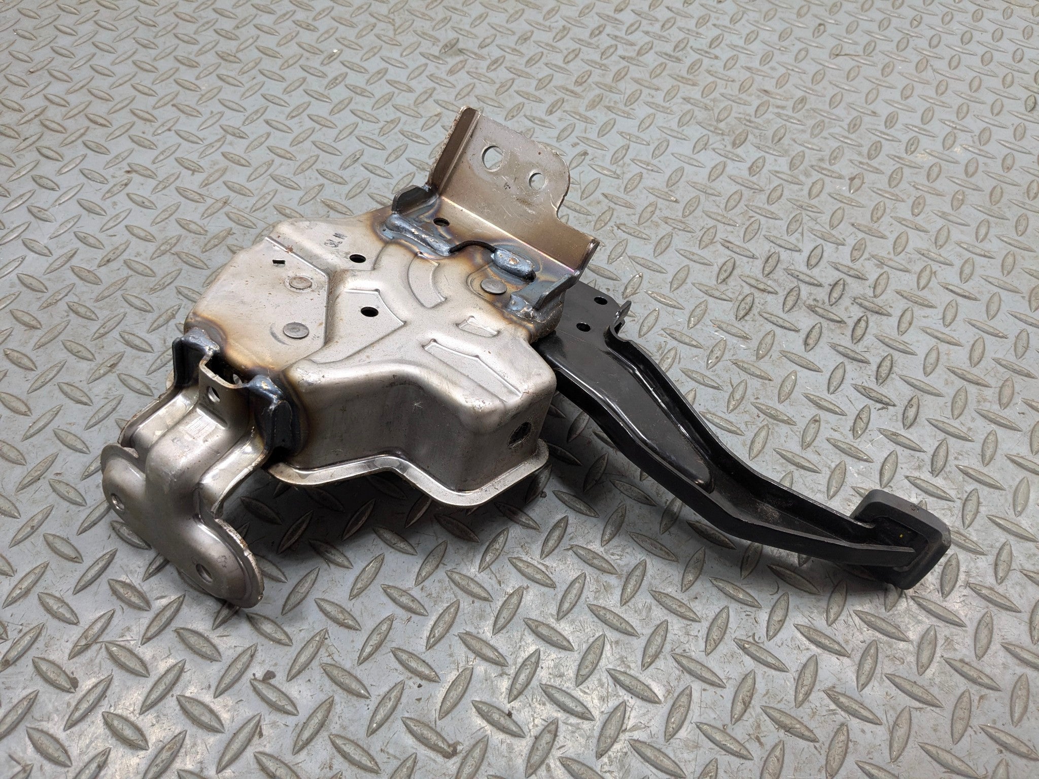 2011 - 2013 HYUNDAI SONATA OEM EMERGENCY BRAKE STOP FOOT PEDAL WITH BRACKET