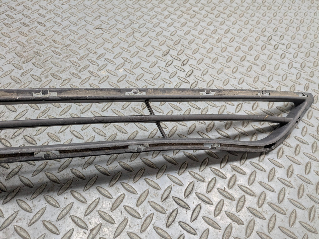 11 - 13 HYUNDAI SONATA OEM GRILLE TRIM PANEL ASSEMBLY FRONT LOWER CENTER SIDE