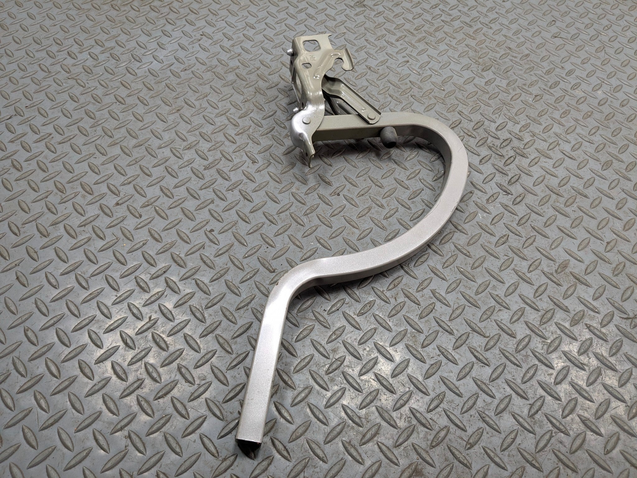 2011 - 2013 HYUNDAI SONATA OEM TRUNK LID SUPPORT HINGE LEFT AND RIGHT SET OF 2