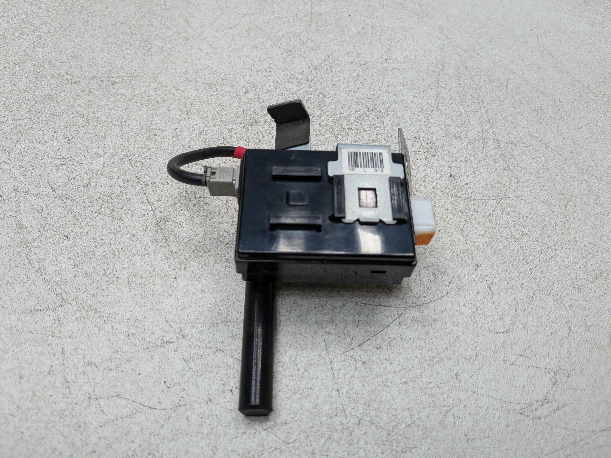 2011 - 2013 HYUNDAI SONATA OEM LOCKING KEYLESS ENTRY ANTENNA CONTROL MODULE