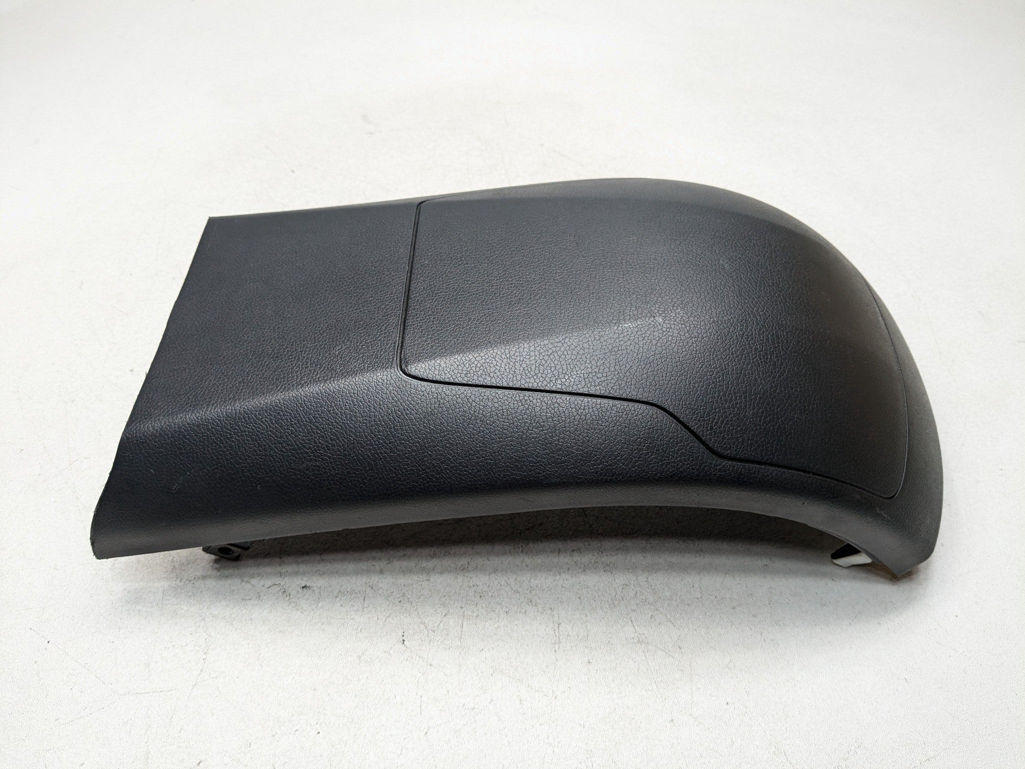 2011 - 2013 HYUNDAI SONATA OEM REAR CENTER FLOOR CONSOLE COVER TRIM BLACK