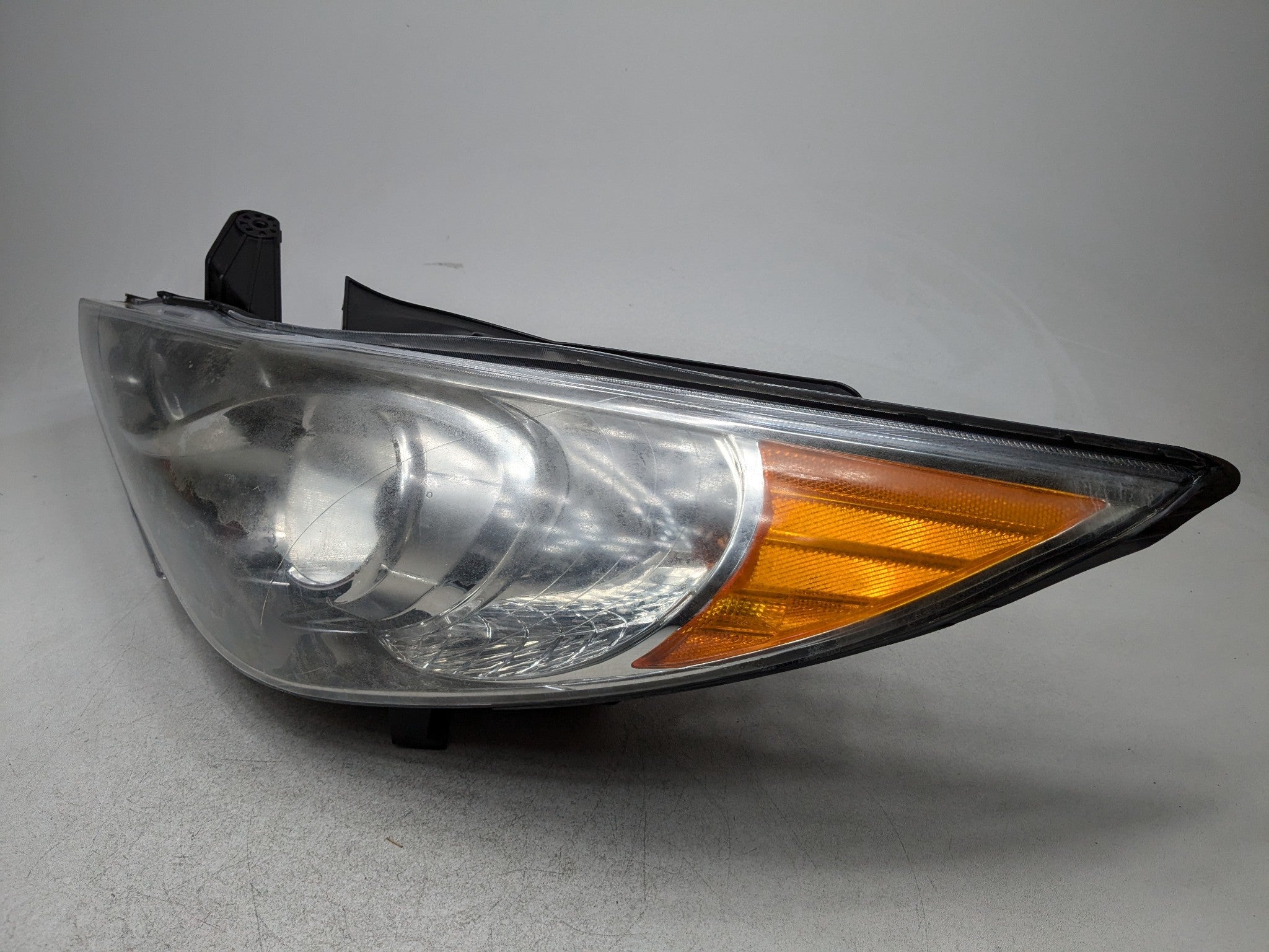 2011 - 2013 HYUNDAI SONATA OEM HALOGEN HEADLAMP ASSEMBLY FRONT LEFT DRIVER SIDE