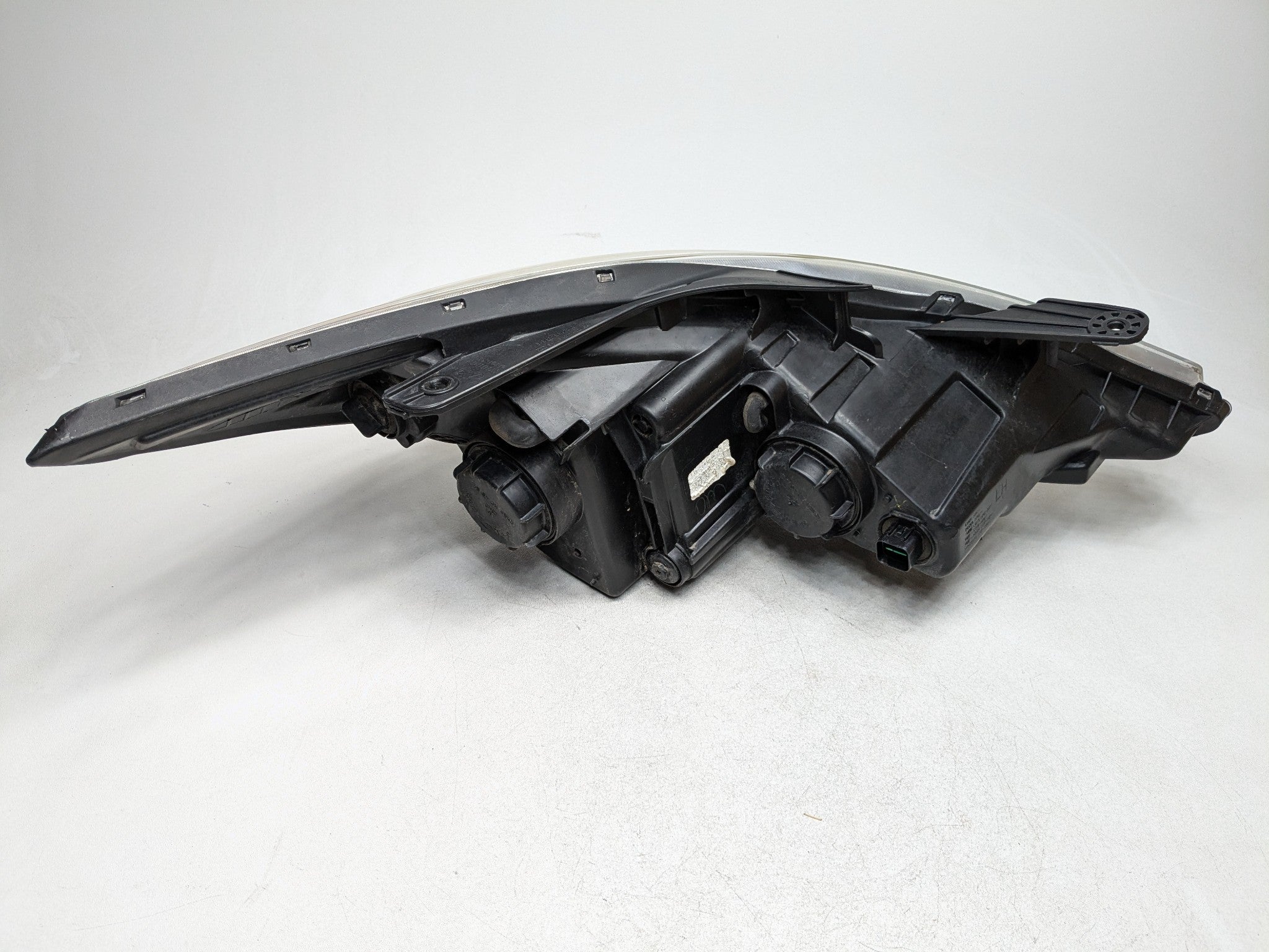 2011 - 2013 HYUNDAI SONATA OEM HALOGEN HEADLAMP ASSEMBLY FRONT LEFT DRIVER SIDE