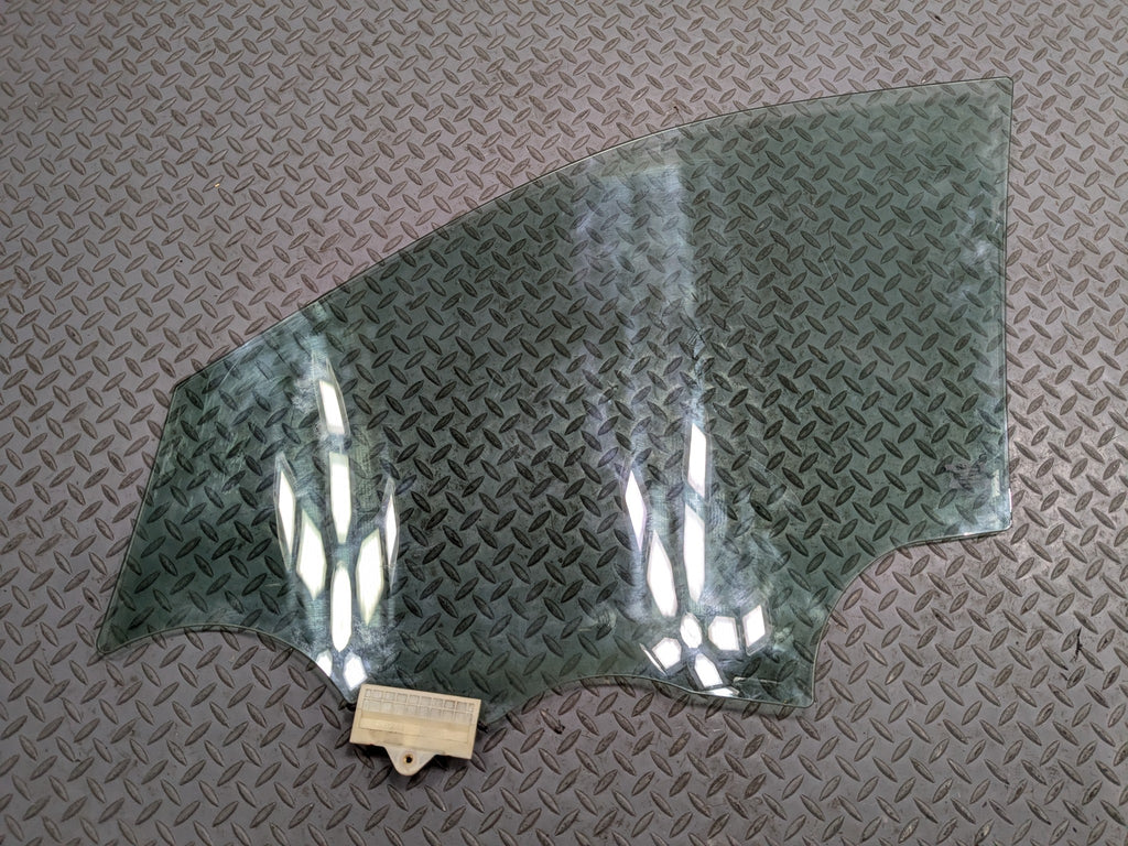 2013 - 2016 HYUNDAI SANTA FE OEM DOOR WINDOW GLASS FRONT RIGHT PASSENGER SIDE