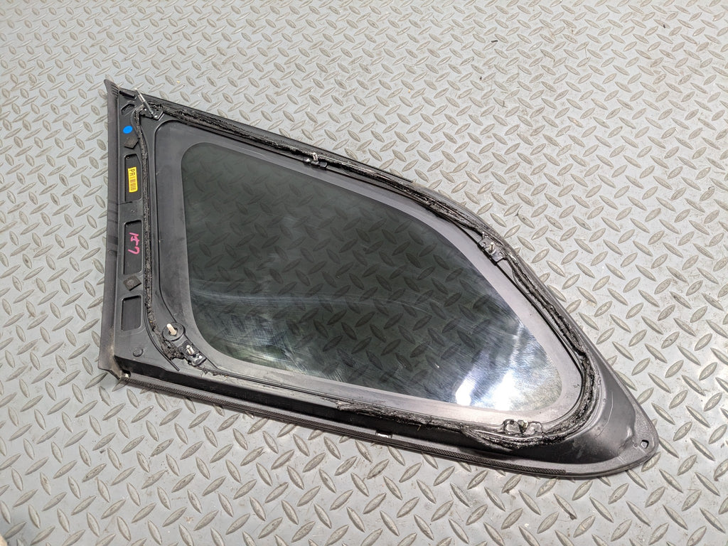 2013 - 2016 HYUNDAI SANTA FE OEM QUARTER WINDOW GLASS REAR RIGHT PASSENGER SIDE