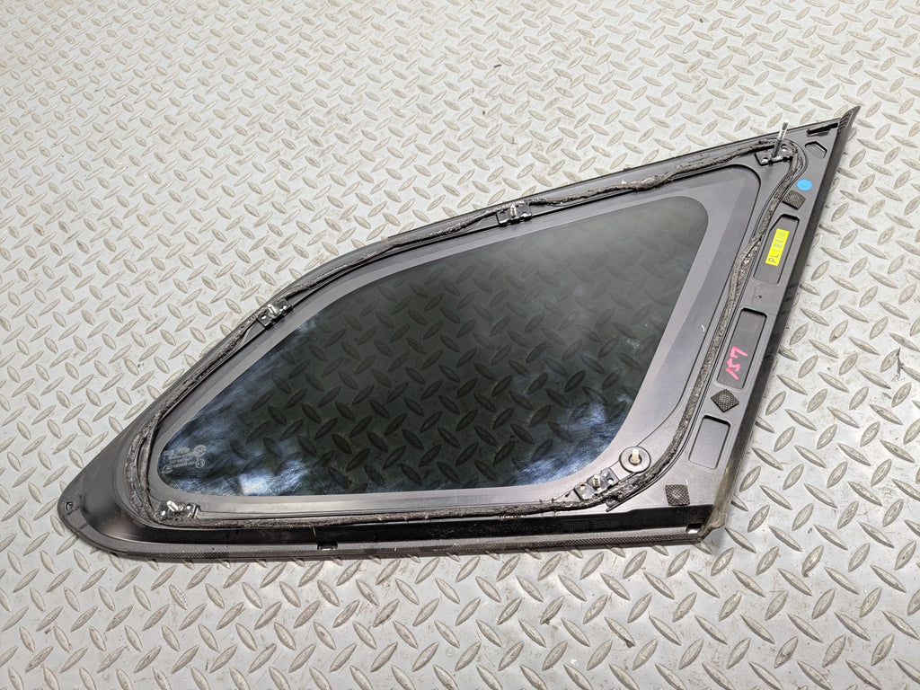 2013 - 2016 HYUNDAI SANTA FE OEM QUARTER WINDOW GLASS REAR LEFT DRIVER SIDE