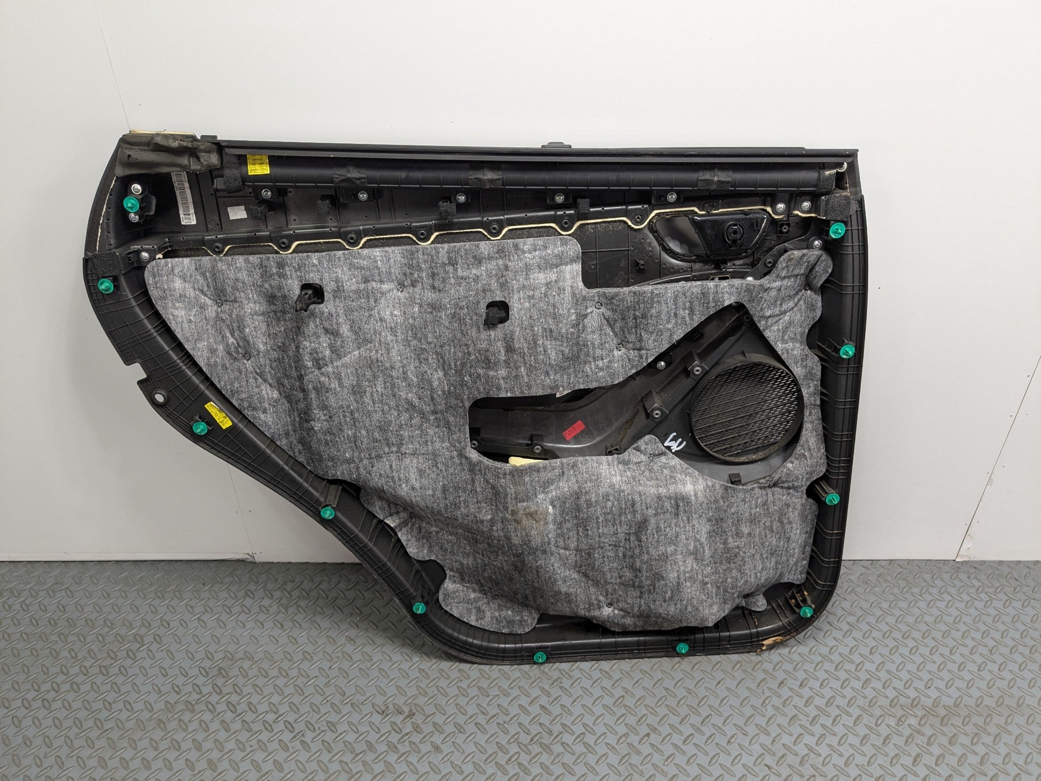2013 - 2016 HYUNDAI SANTA FE OEM DOOR TRIM PANEL REAR RIGHT PASSENGER SIDE