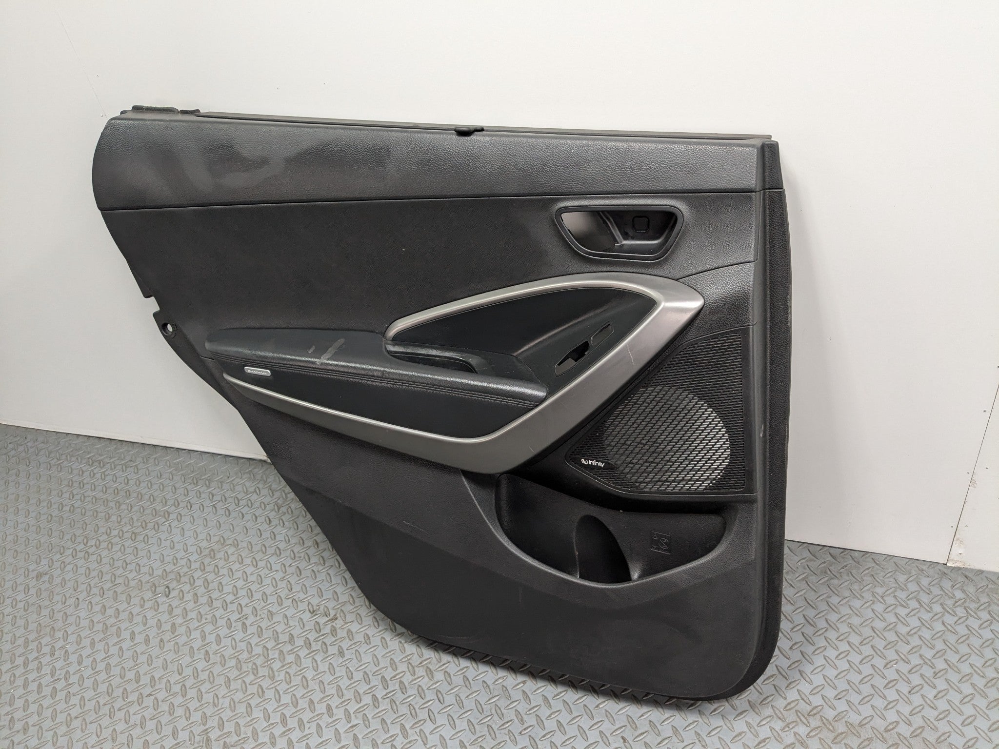 2013 - 2016 HYUNDAI SANTA FE OEM DOOR TRIM PANEL REAR LEFT DRIVER SIDE