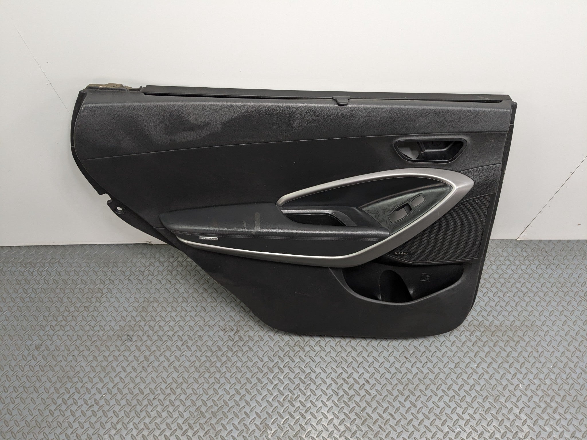 2013 - 2016 HYUNDAI SANTA FE OEM DOOR TRIM PANEL REAR LEFT DRIVER SIDE