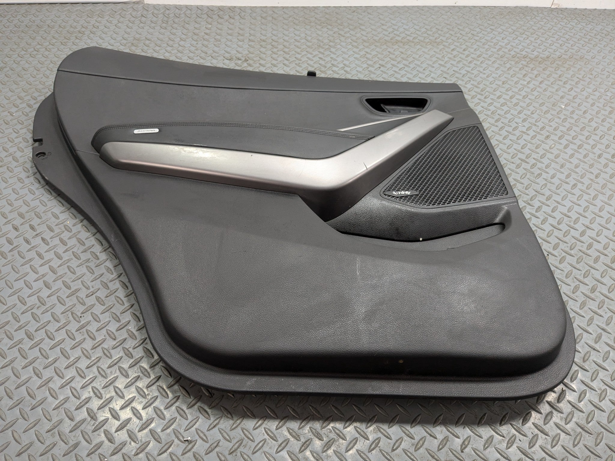 2013 - 2016 HYUNDAI SANTA FE OEM DOOR TRIM PANEL REAR LEFT DRIVER SIDE