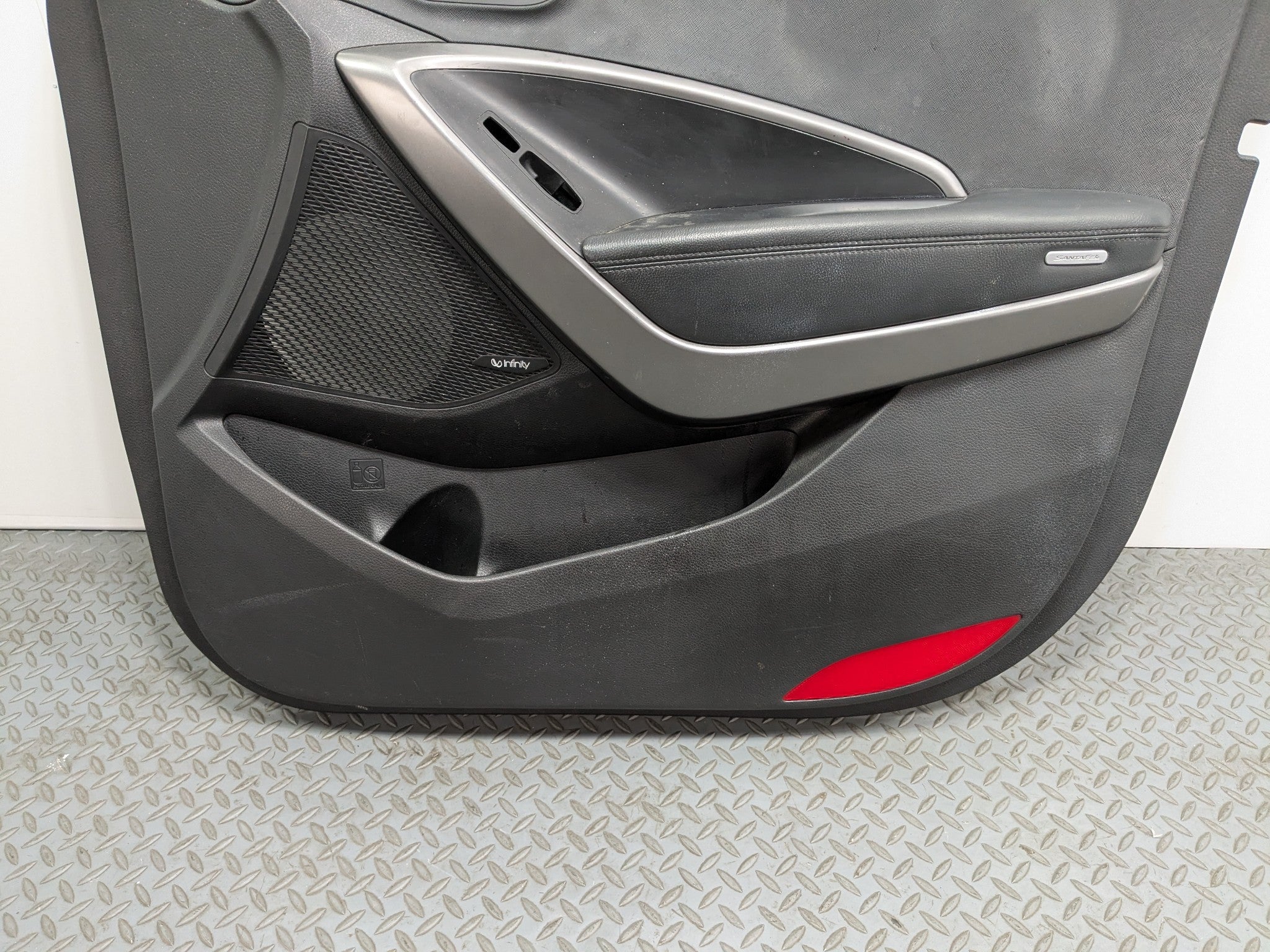 2013 - 2016 HYUNDAI SANTA FE OEM DOOR TRIM PANEL FRONT RIGHT PASSENGER SIDE