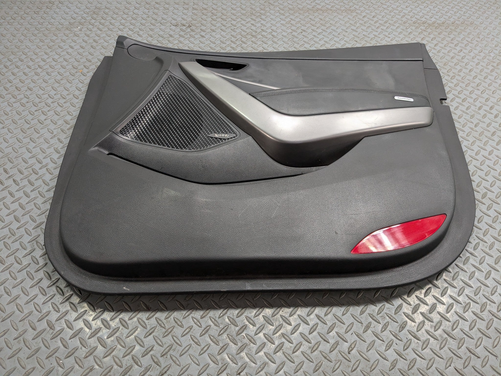 2013 - 2016 HYUNDAI SANTA FE OEM DOOR TRIM PANEL FRONT RIGHT PASSENGER SIDE