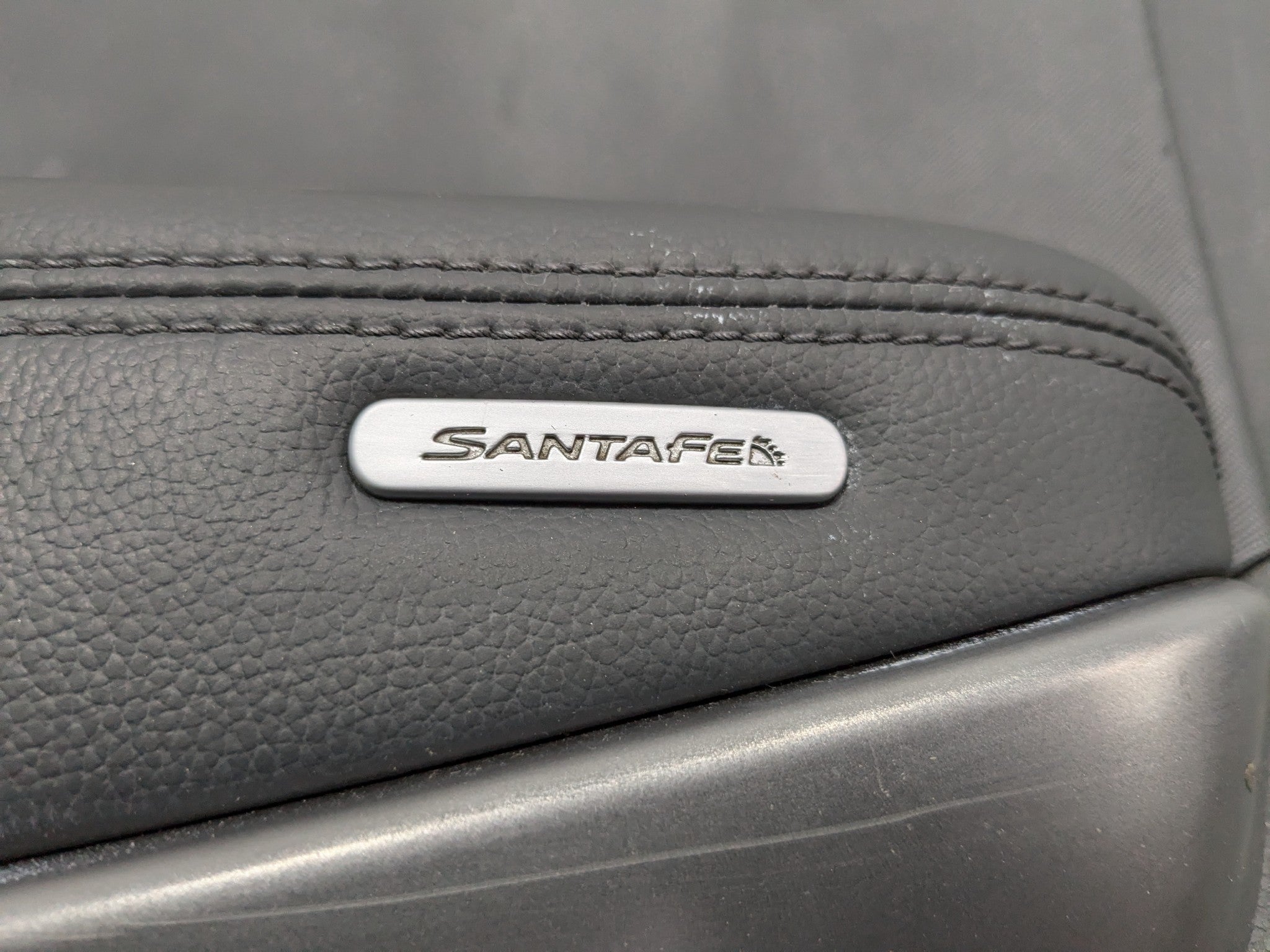 2013 - 2016 HYUNDAI SANTA FE OEM DOOR TRIM PANEL FRONT RIGHT PASSENGER SIDE