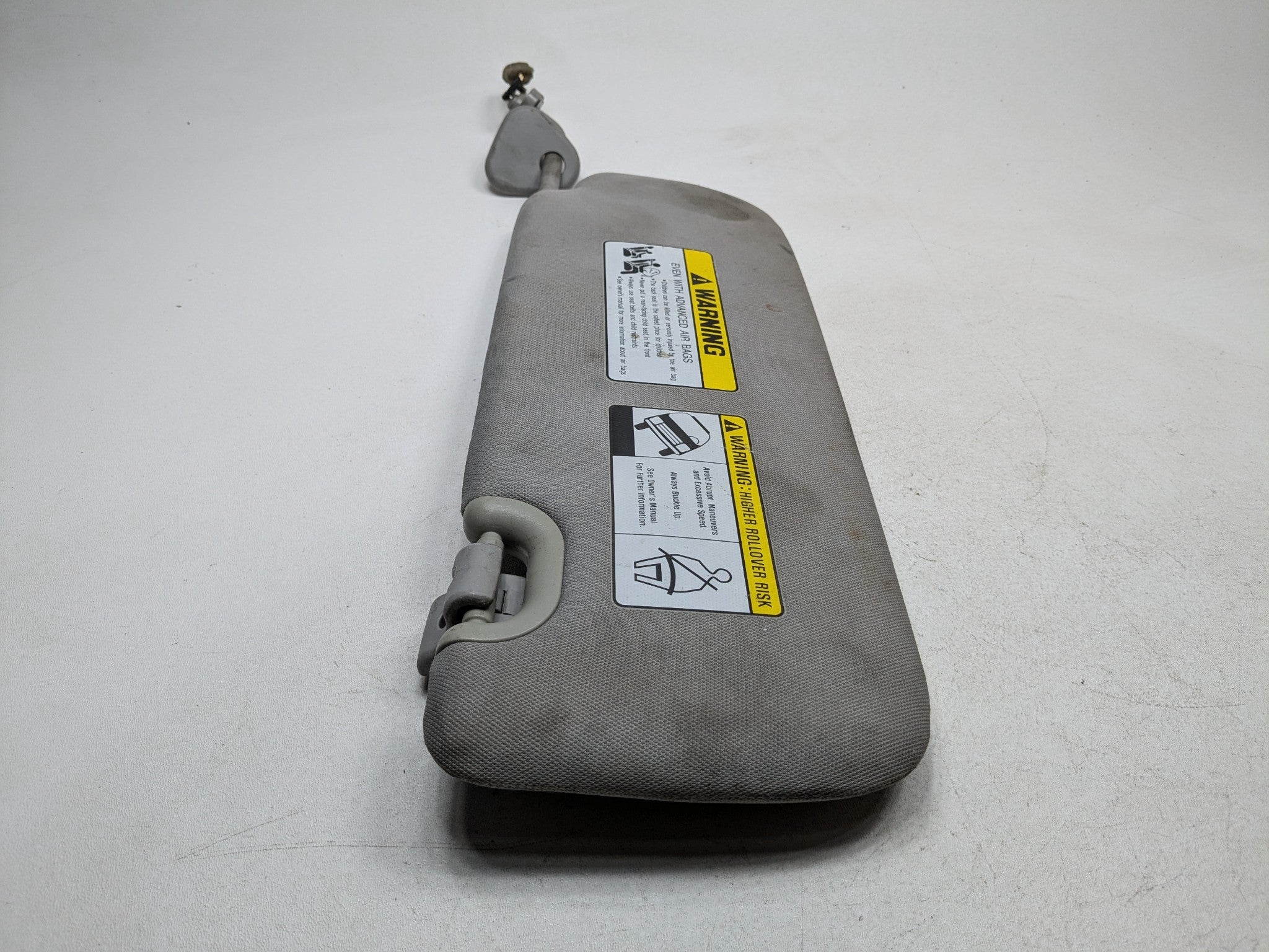 2013 - 2016 HYUNDAI SANTA FE OEM SUN VISOR INTERIOR UPPER ROOF FRONT LEFT SIDE