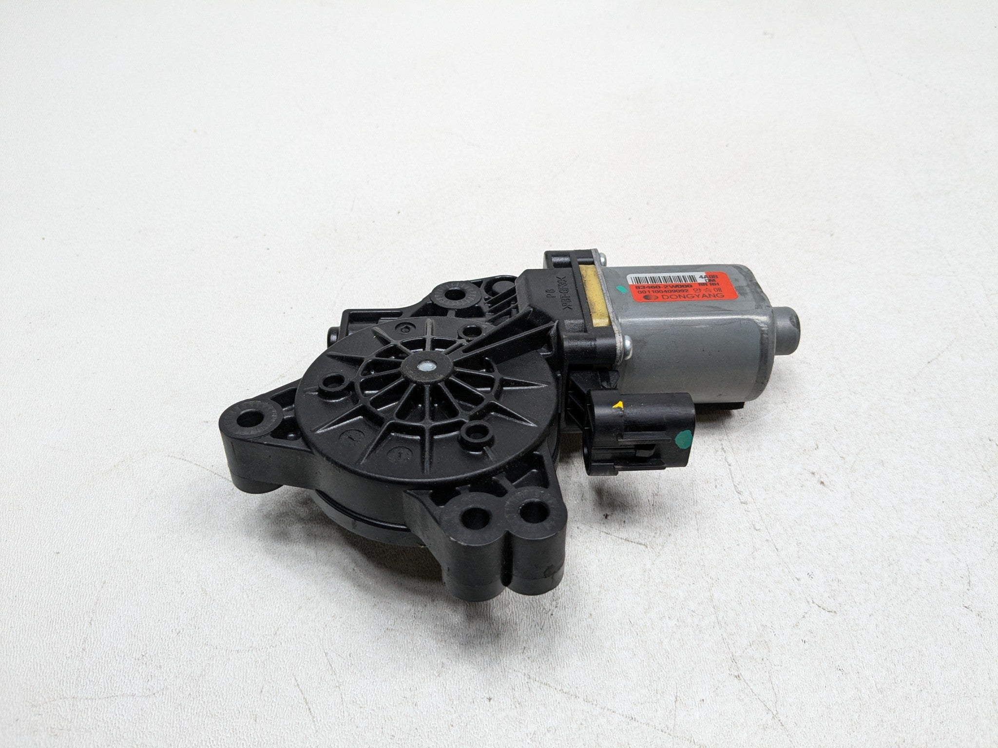 2013 - 2016 HYUNDAI SANTA FE OEM POWER WINDOW MOTOR REAR RIGHT PASSENGER SIDE