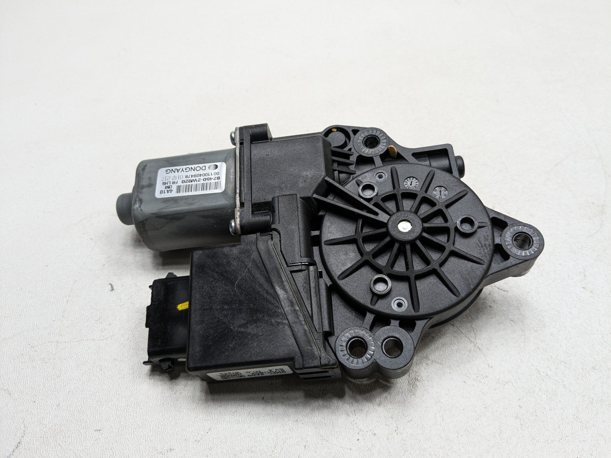 2013 - 2016 HYUNDAI SANTA FE OEM POWER WINDOW MOTOR FRONT LEFT DRIVER SIDE
