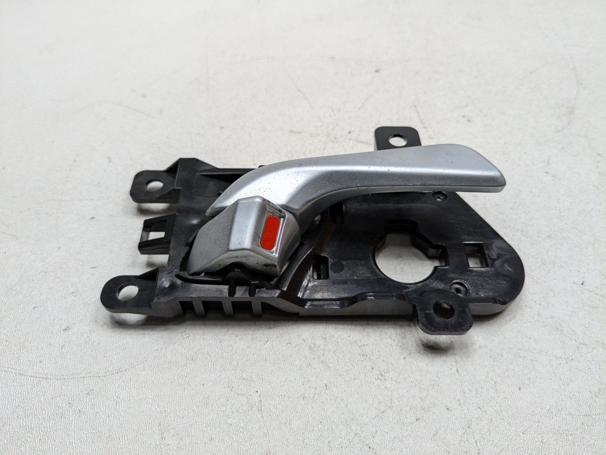 2013 - 2016 HYUNDAI SANTA FE OEM INTERIOR DOOR HANDLE FRONT RIGHT PASSENGER SIDE