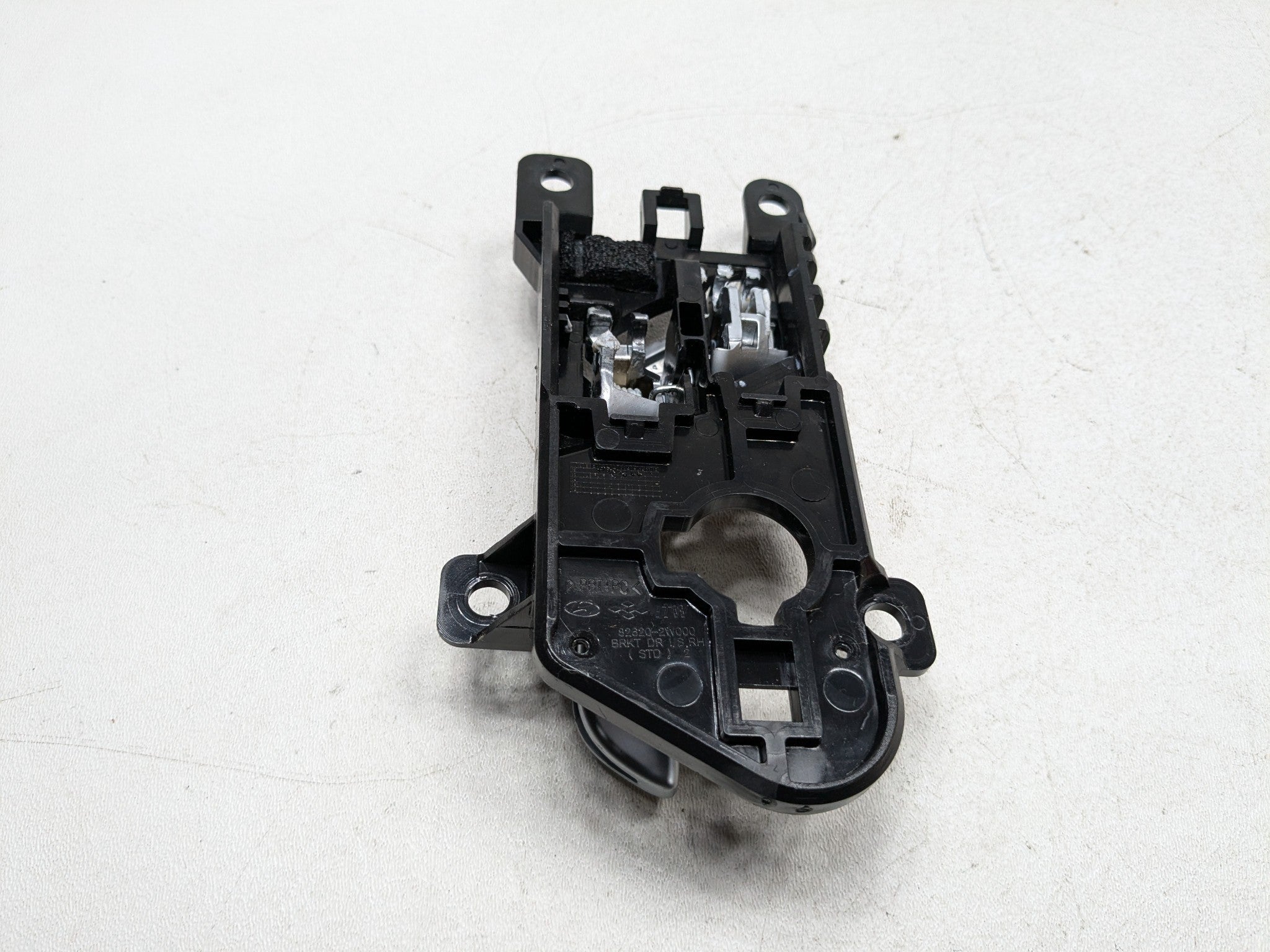 2013 - 2016 HYUNDAI SANTA FE OEM INTERIOR DOOR HANDLE FRONT RIGHT PASSENGER SIDE