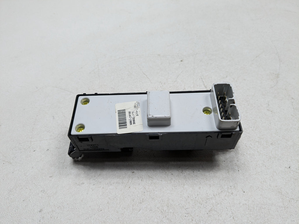 2013 - 2016 HYUNDAI SANTA FE OEM DOOR SWITCH ASSEMBLY REAR RIGHT PASSENGER SIDE