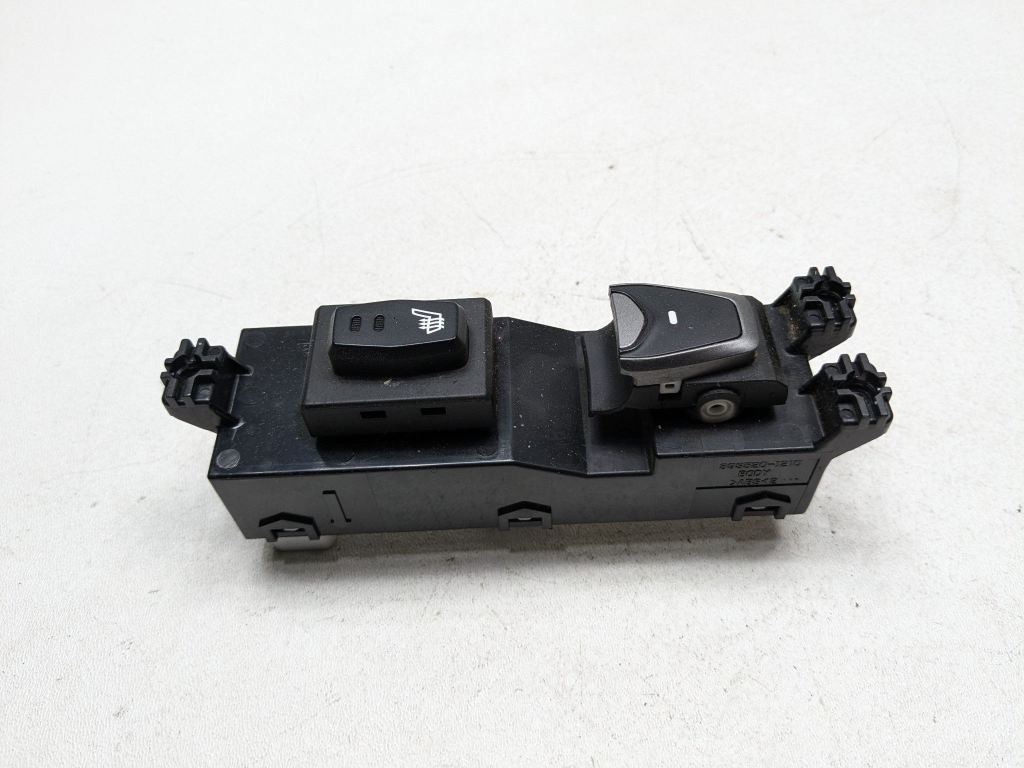 2013 - 2016 HYUNDAI SANTA FE OEM DOOR SWITCH ASSEMBLY REAR LEFT DRIVER SIDE