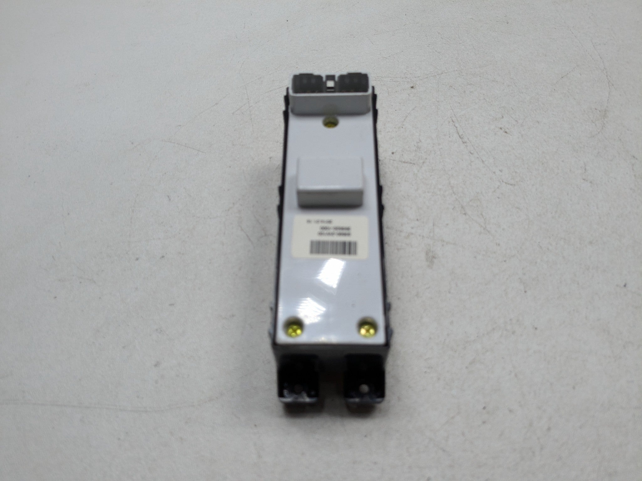 2013 - 2016 HYUNDAI SANTA FE OEM DOOR SWITCH ASSEMBLY REAR LEFT DRIVER SIDE