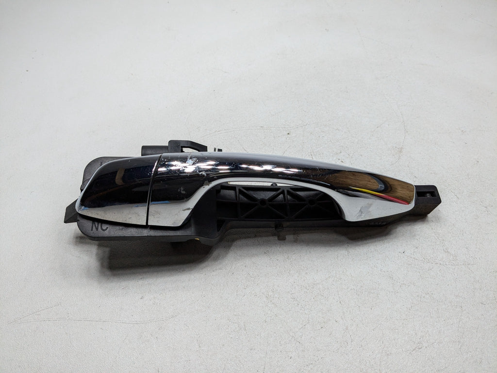 2013 - 2016 HYUNDAI SANTA FE OEM EXTERIOR DOOR HANDLE REAR LEFT DRIVER SIDE