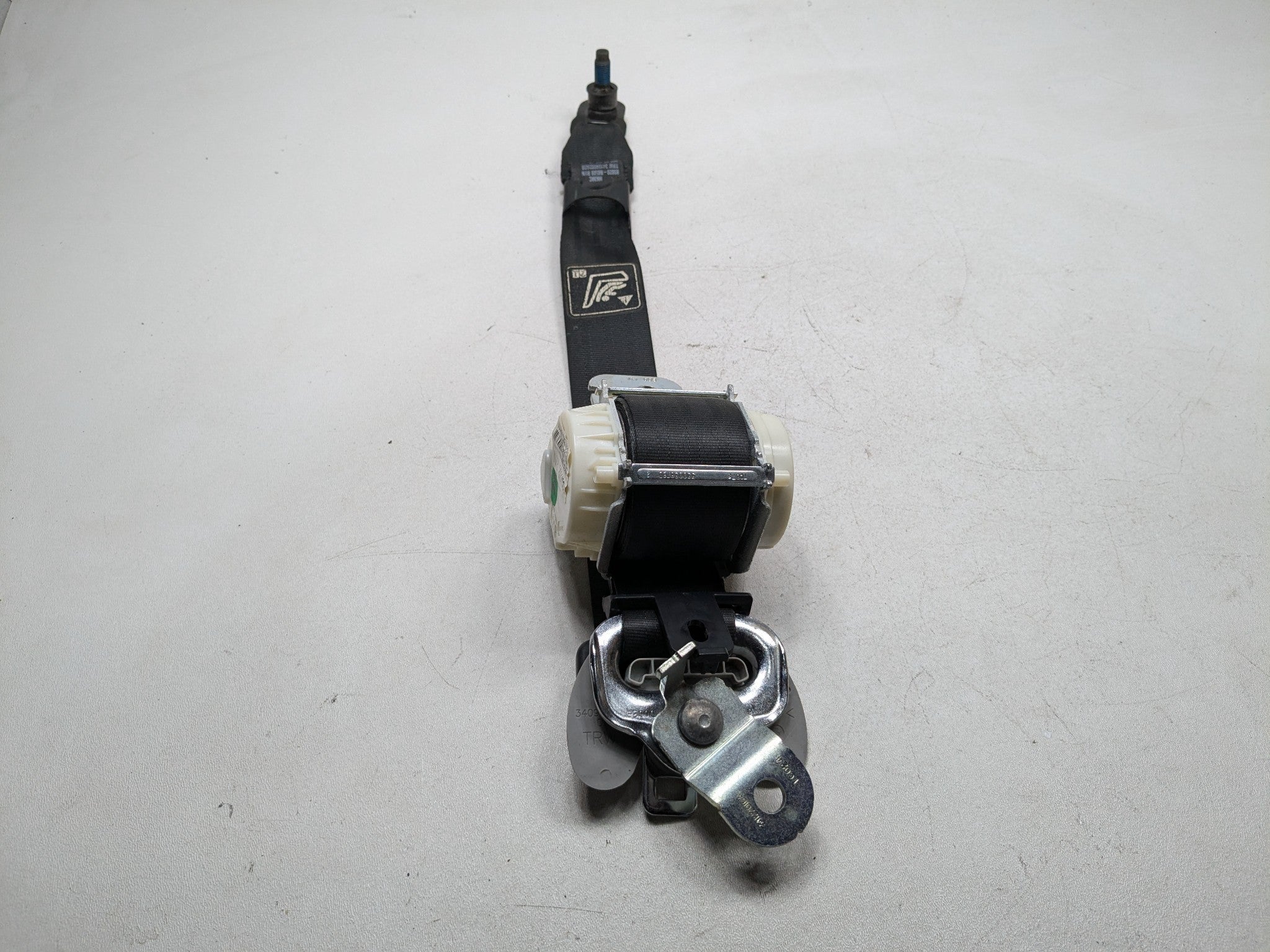2013 - 2016 HYUNDAI SANTA FE OEM SEAT BELT RETRACTOR REAR RIGHT PASSENGER SIDE