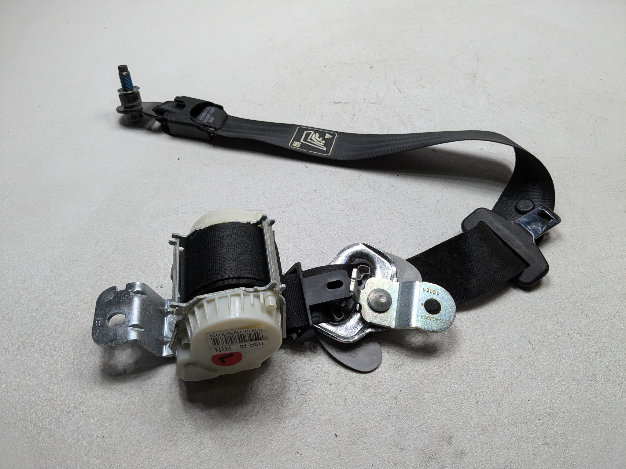 2013 - 2016 HYUNDAI SANTA FE OEM SEAT BELT RETRACTOR REAR LEFT DRIVER SIDE