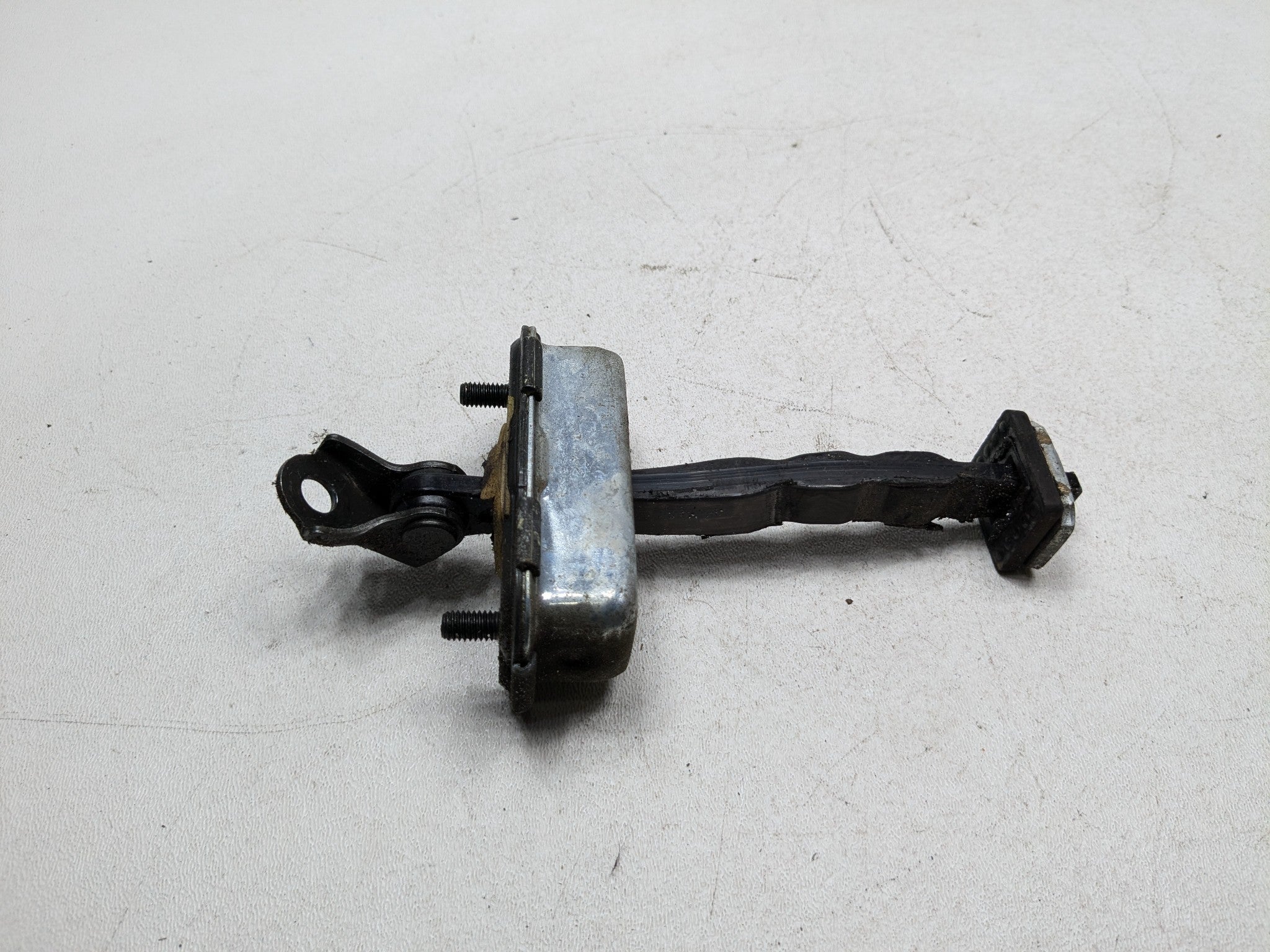 2013 - 2016 HYUNDAI SANTA FE OEM DOOR CHECK STOPPER REAR LEFT DRIVER SIDE