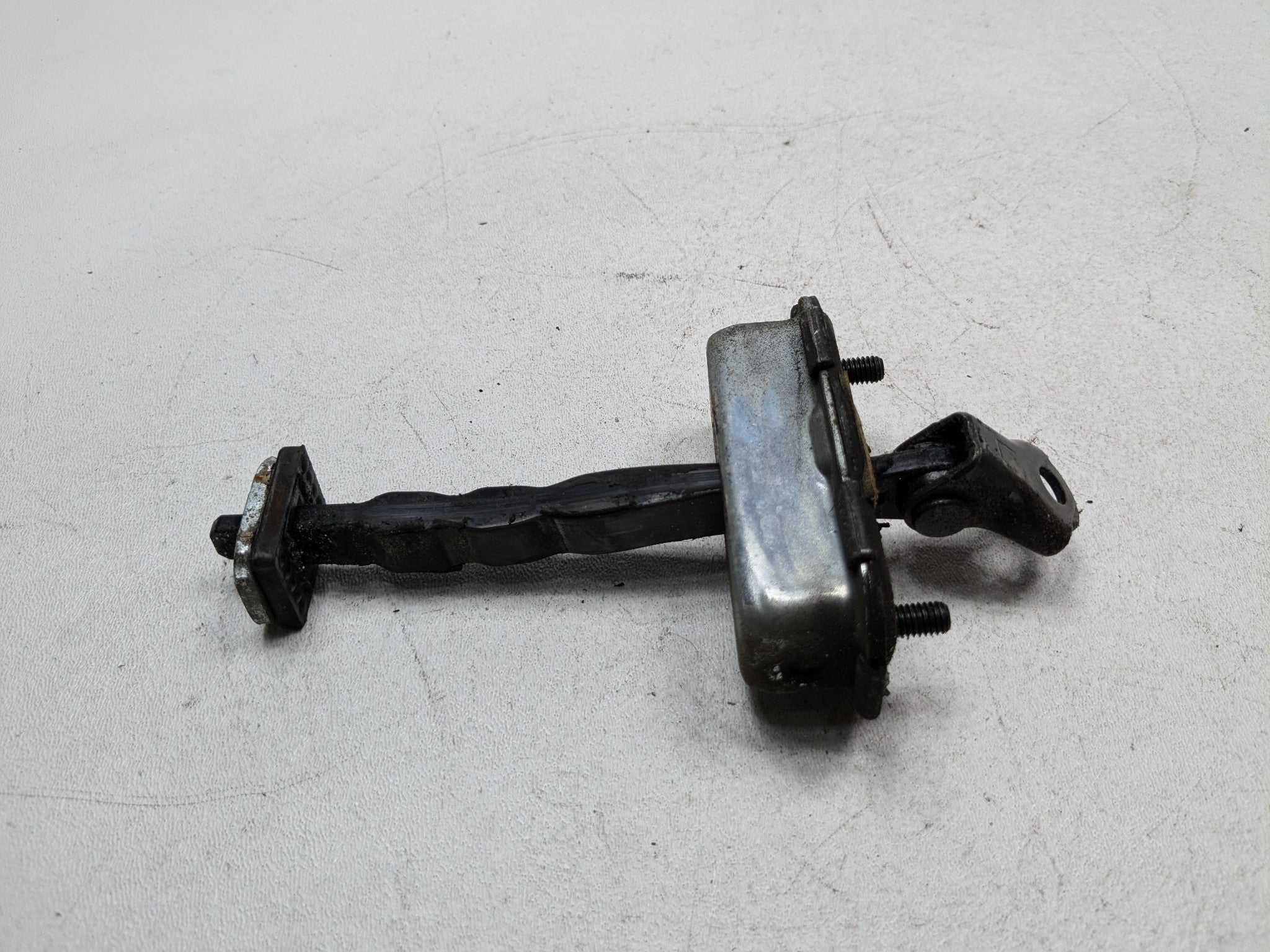 2013 - 2016 HYUNDAI SANTA FE OEM DOOR CHECK STOPPER REAR LEFT DRIVER SIDE