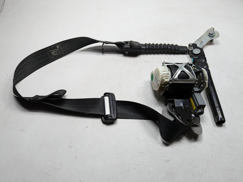 2013 - 2016 HYUNDAI SANTA FE OEM SEAT BELT RETRACTOR FRONT RIGHT PASSENGER SIDE