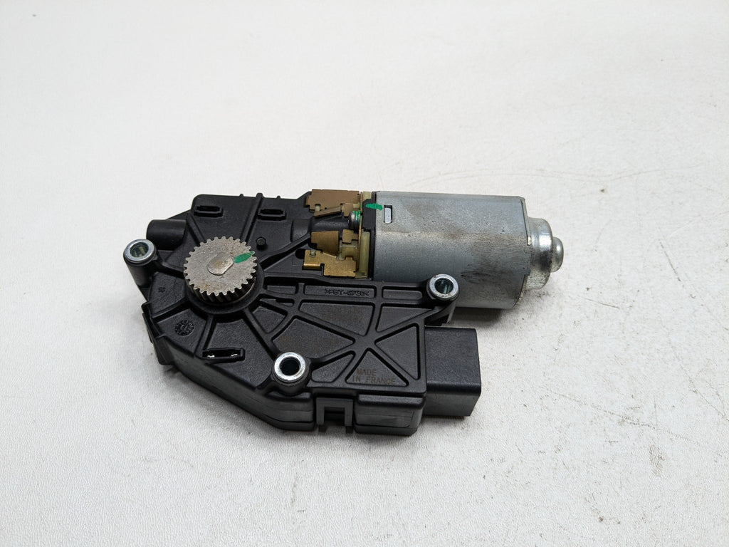 13 - 16 HYUNDAI SANTA FE OEM SUNROOF MOONROOF SLIDING CONTROL MOTOR RIGHT SIDE