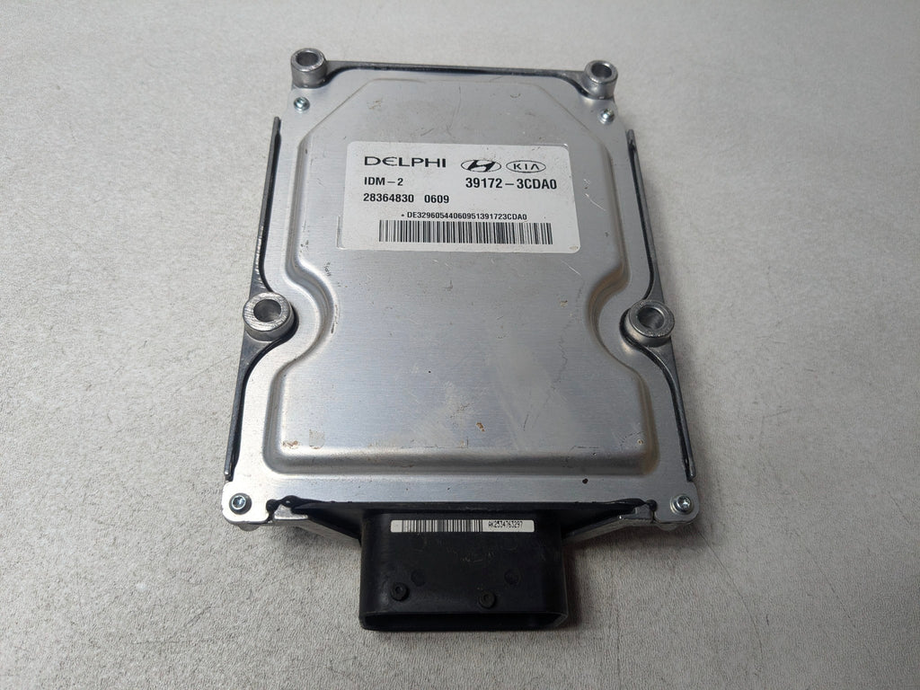 2013 - 2016 HYUNDAI SANTA FE OEM FUEL INJECTION COMPUTER CONTROL MODULE UNIT