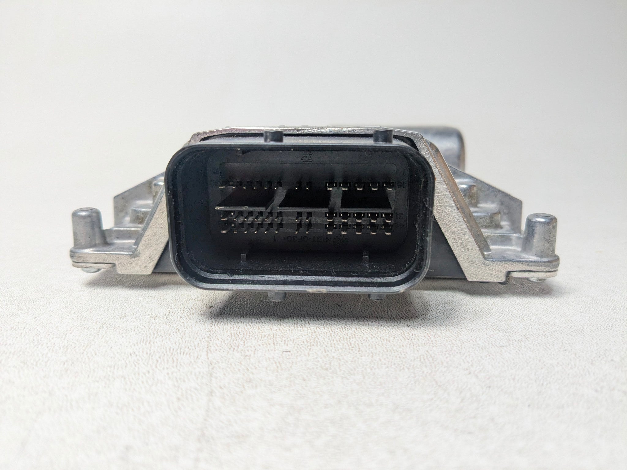2013 - 2016 HYUNDAI SANTA FE OEM FUEL INJECTION COMPUTER CONTROL MODULE UNIT