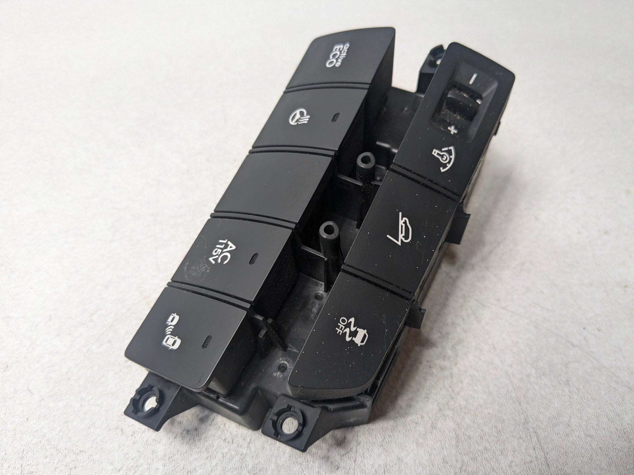 2013 - 2016 HYUNDAI SANTA FE OEM DASHBOARD TRACTION CONTROL COMBINATION SWITCH