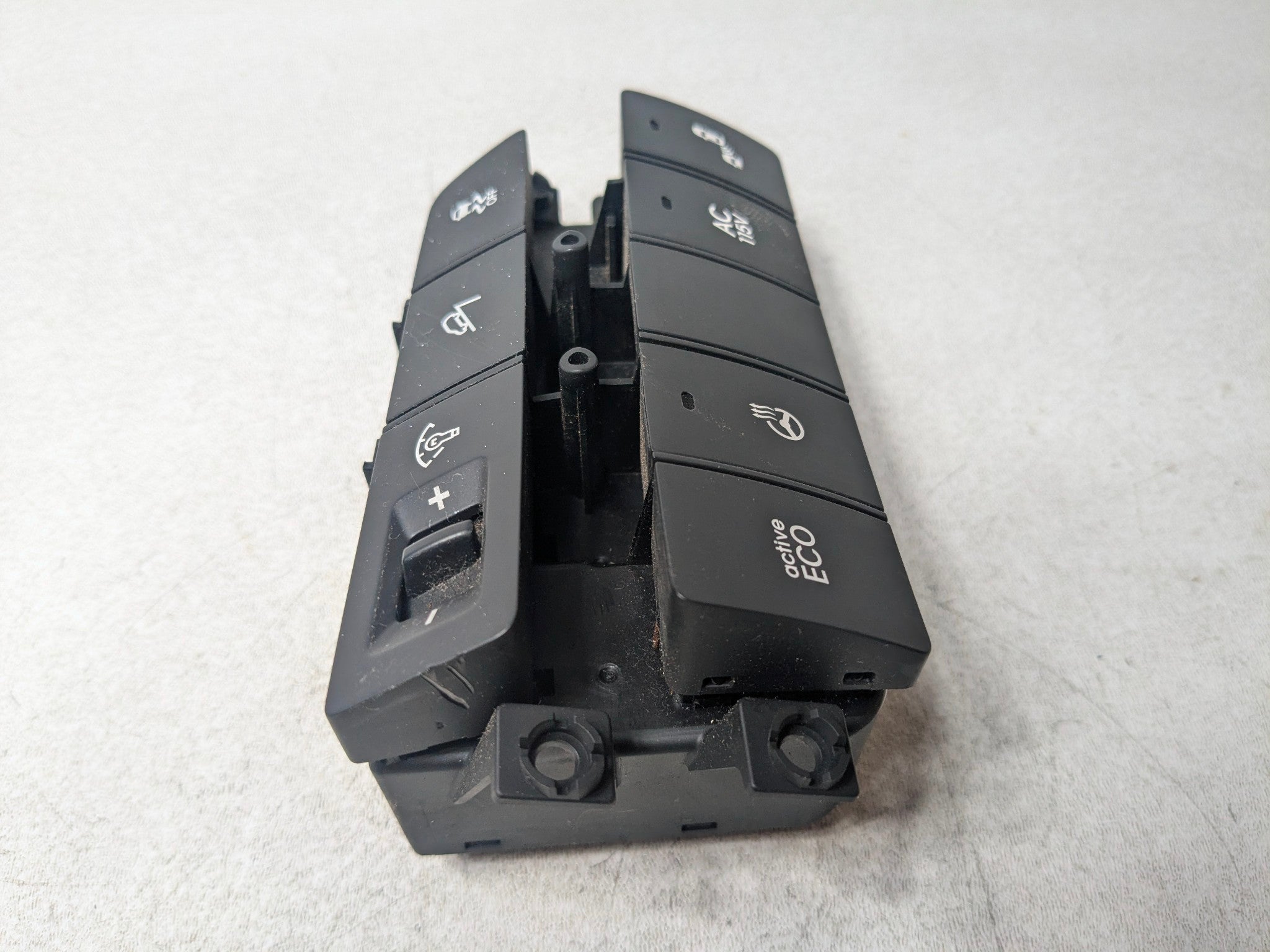 2013 - 2016 HYUNDAI SANTA FE OEM DASHBOARD TRACTION CONTROL COMBINATION SWITCH