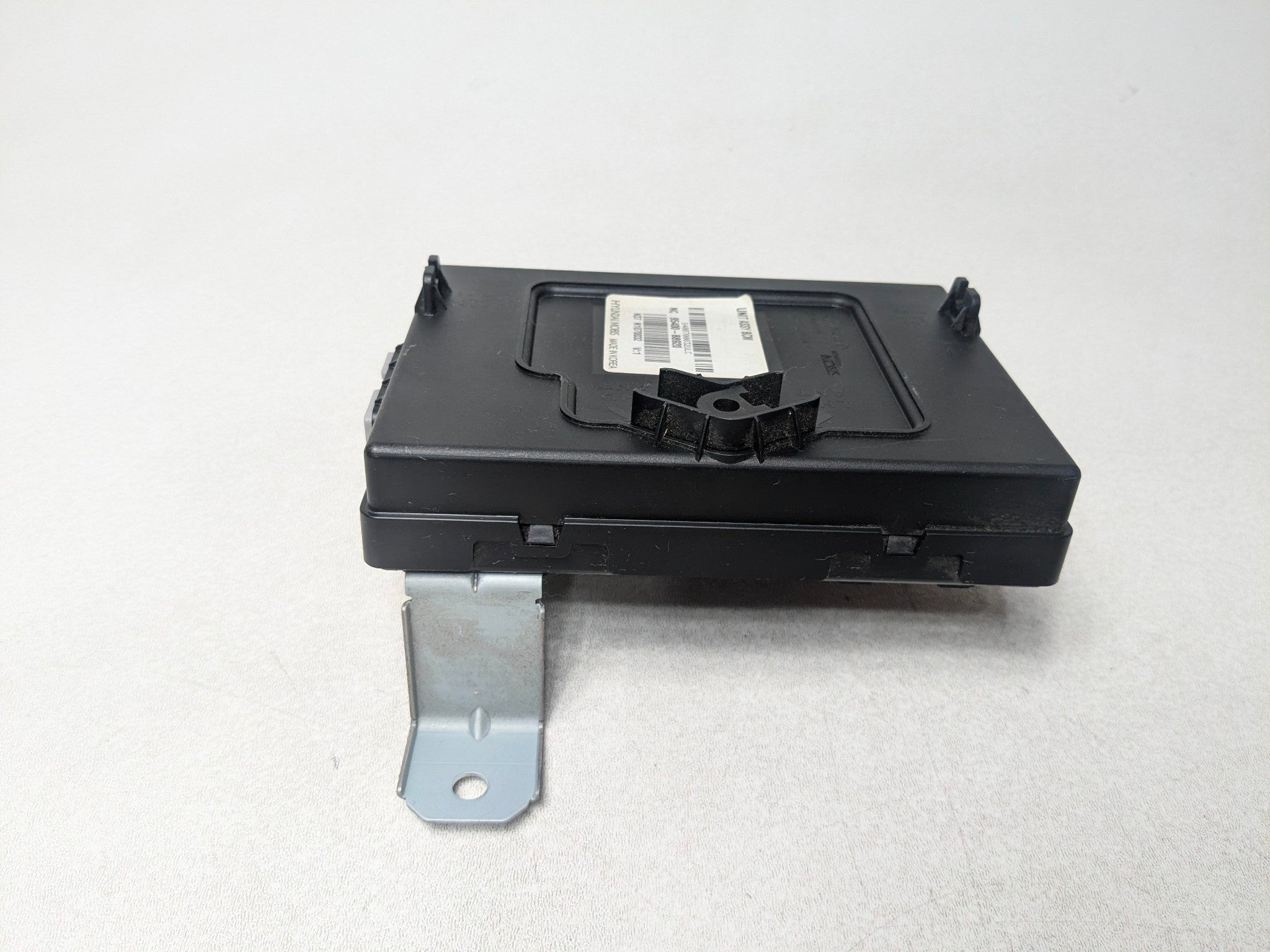 2013 - 2016 HYUNDAI SANTA FE OEM BCM BODY COMPUTER CONTROL MODULE UNIT