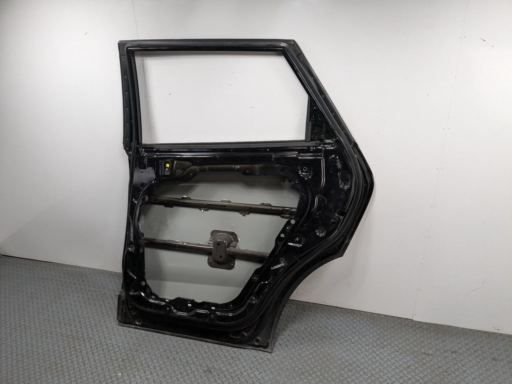 13 - 16 HYUNDAI SANTA FE OEM DOOR SHELL PANEL REAR RIGHT PASSENGER SIDE BLACK