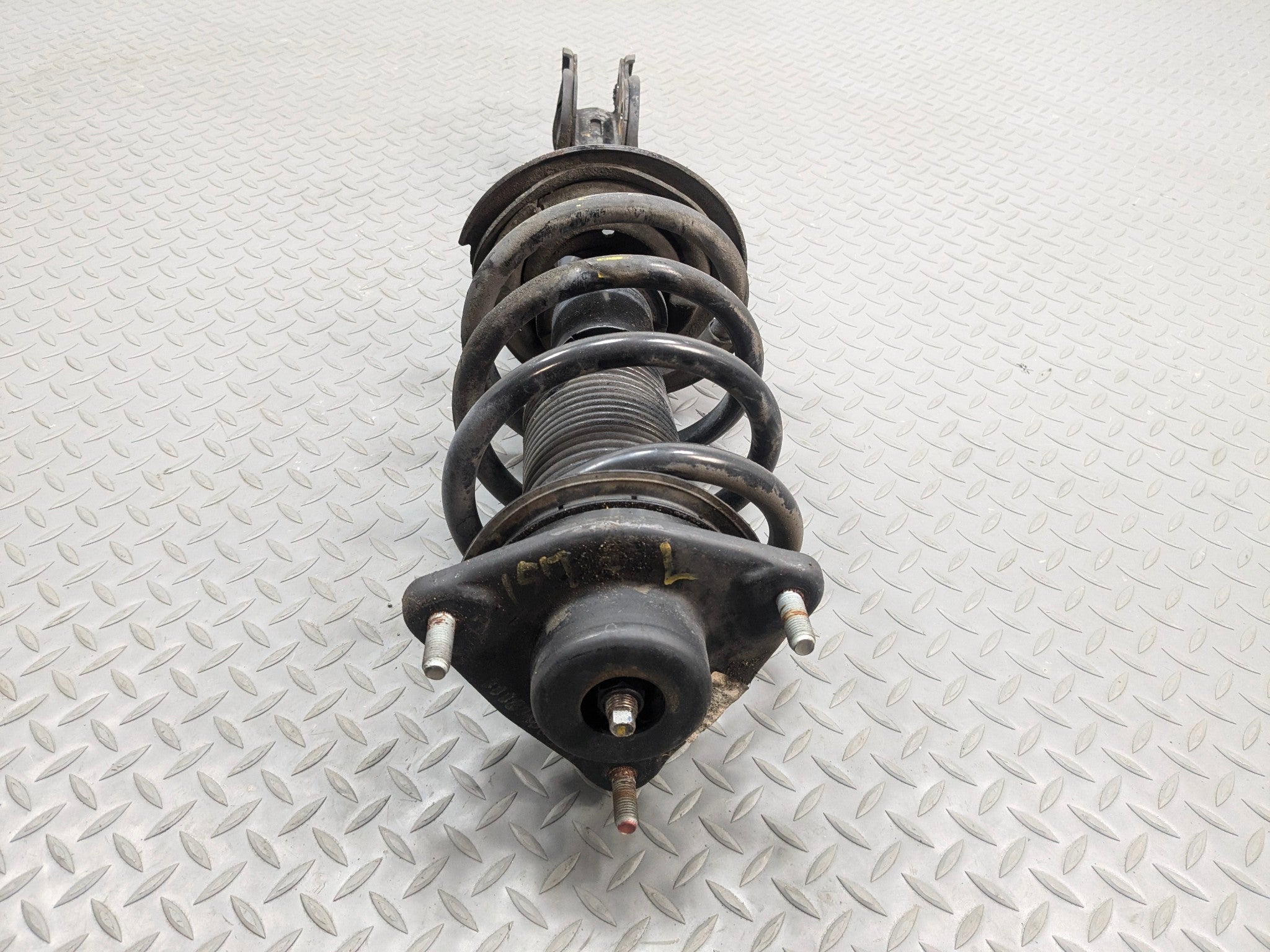2013 - 2016 HYUNDAI SANTA FE OEM SHOCK STRUT ABSORBER FRONT LEFT DRIVER SIDE