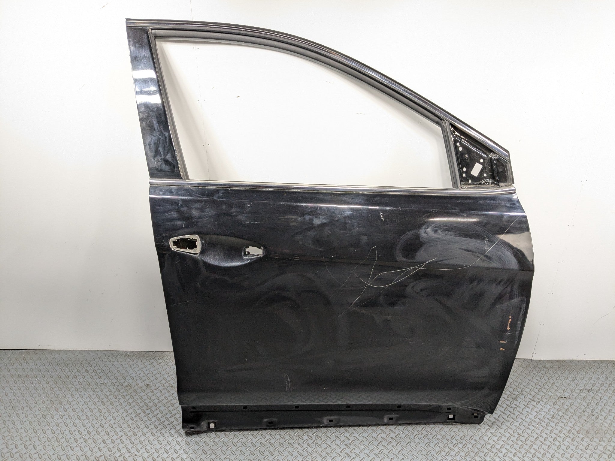13 - 16 HYUNDAI SANTA FE OEM DOOR SHELL PANEL FRONT RIGHT PASSENGER SIDE BLACK