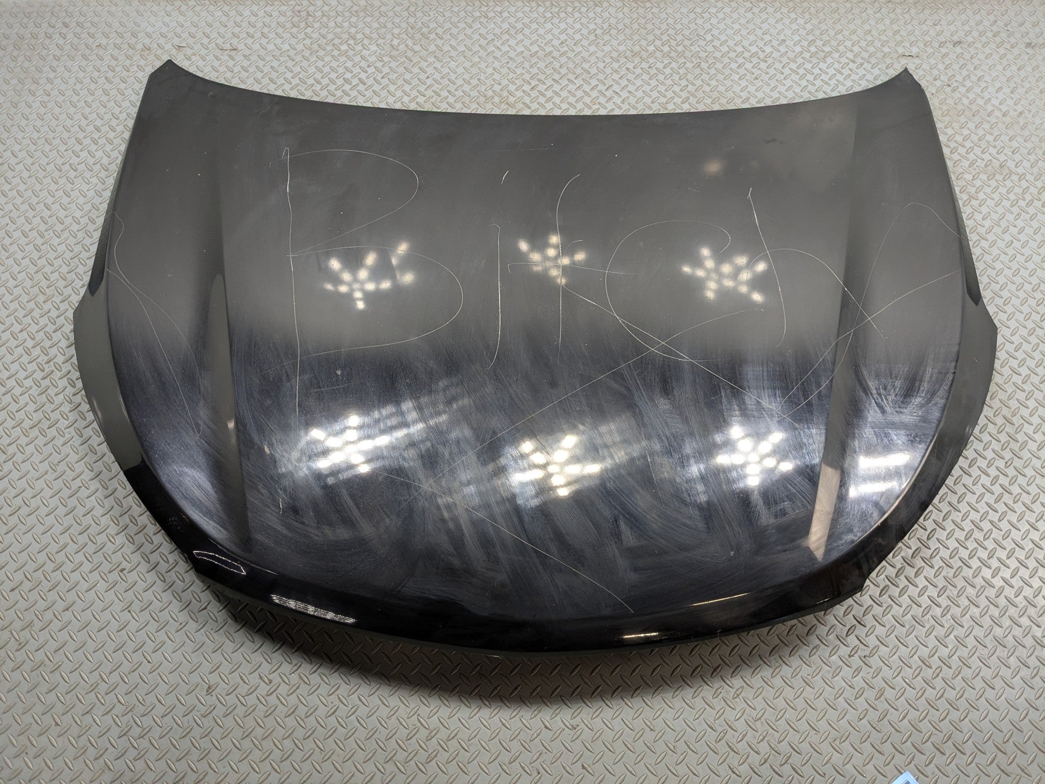2013 - 2016 HYUNDAI SANTA FE OEM FRONT HOOD BONNET SHELL PANEL ASSEMBLY BLACK