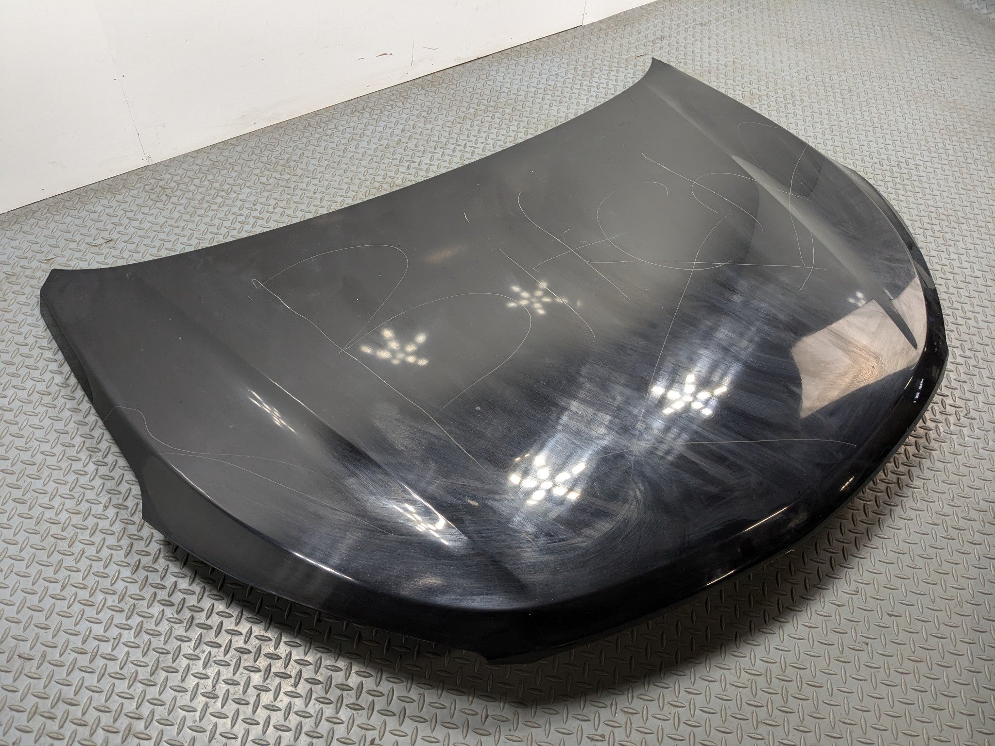 2013 - 2016 HYUNDAI SANTA FE OEM FRONT HOOD BONNET SHELL PANEL ASSEMBLY BLACK