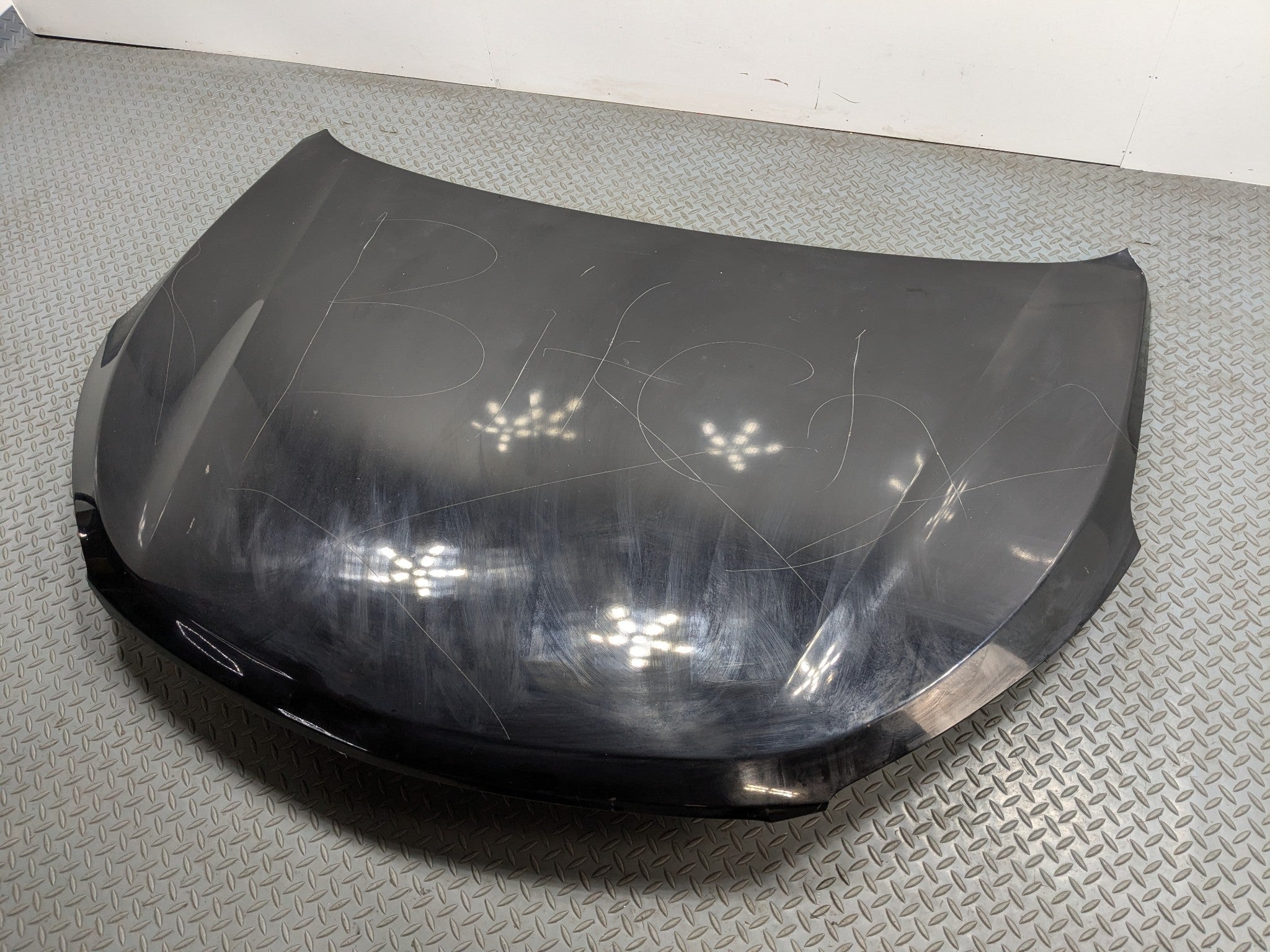 2013 - 2016 HYUNDAI SANTA FE OEM FRONT HOOD BONNET SHELL PANEL ASSEMBLY BLACK