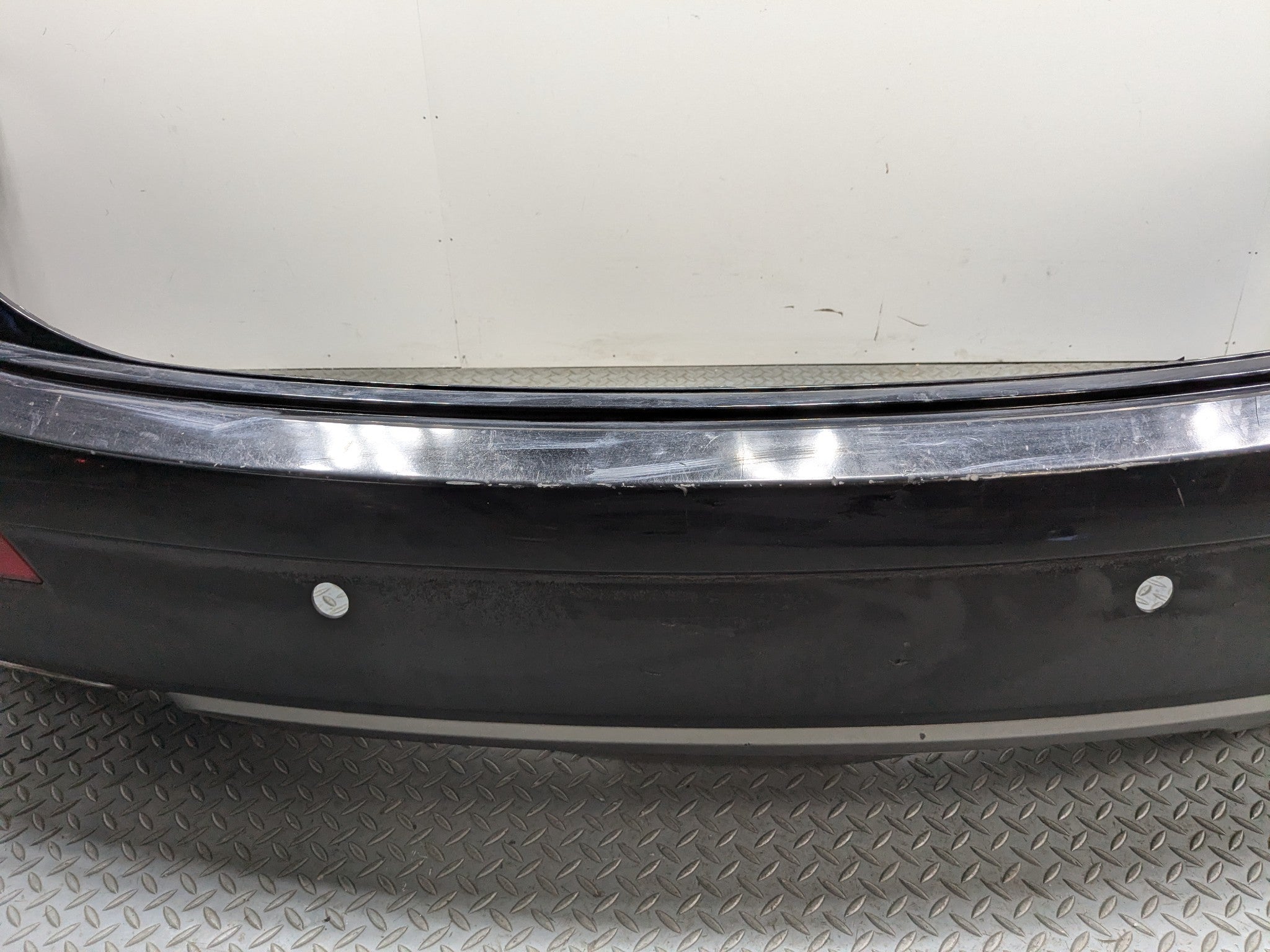 2013 - 2016 HYUNDAI SANTA FE OEM REAR BUMPER COVER PANEL ASSEMBLY BLACK